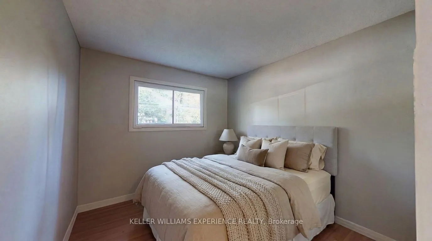 135 Catherine Street W