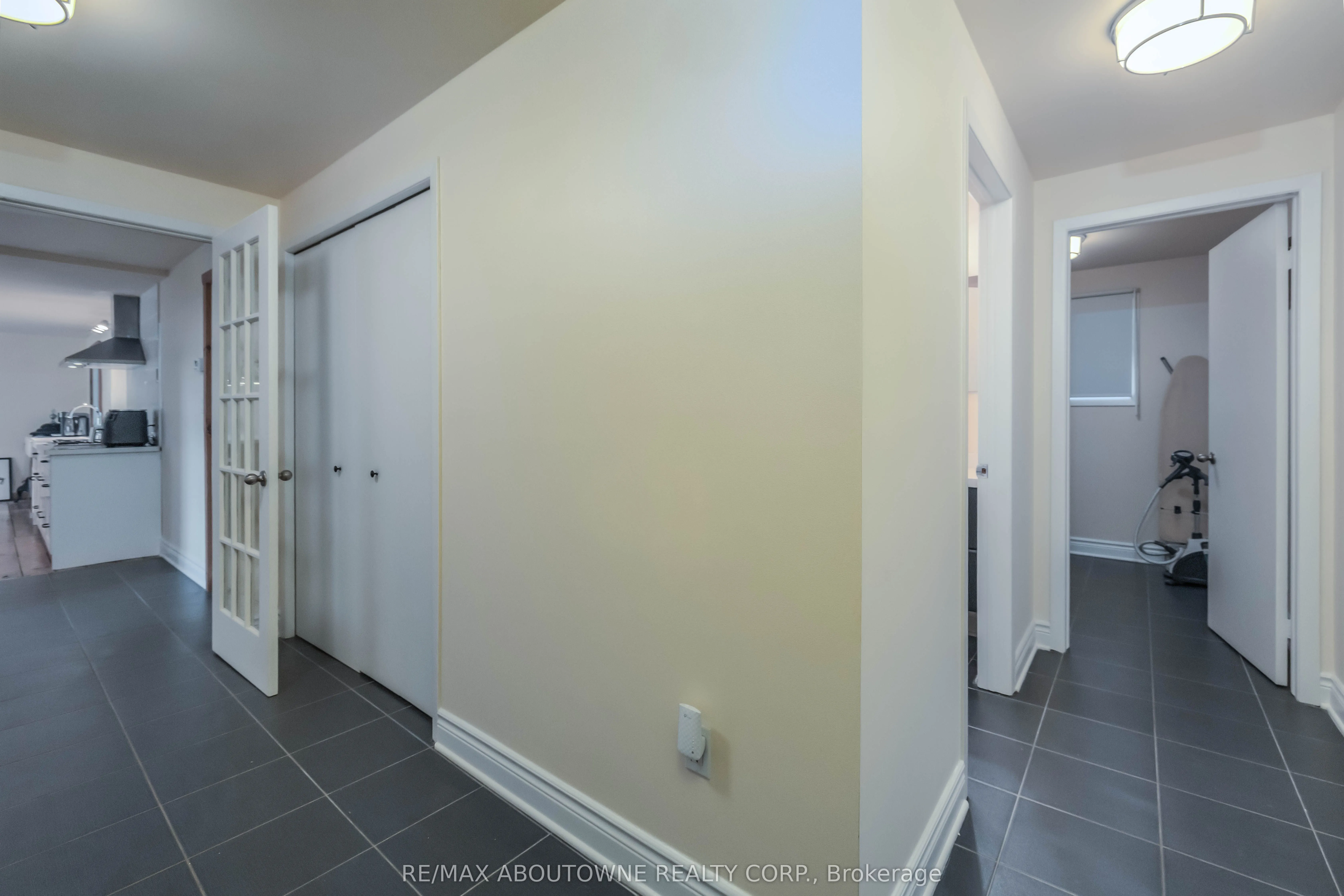 3276 Governors Road