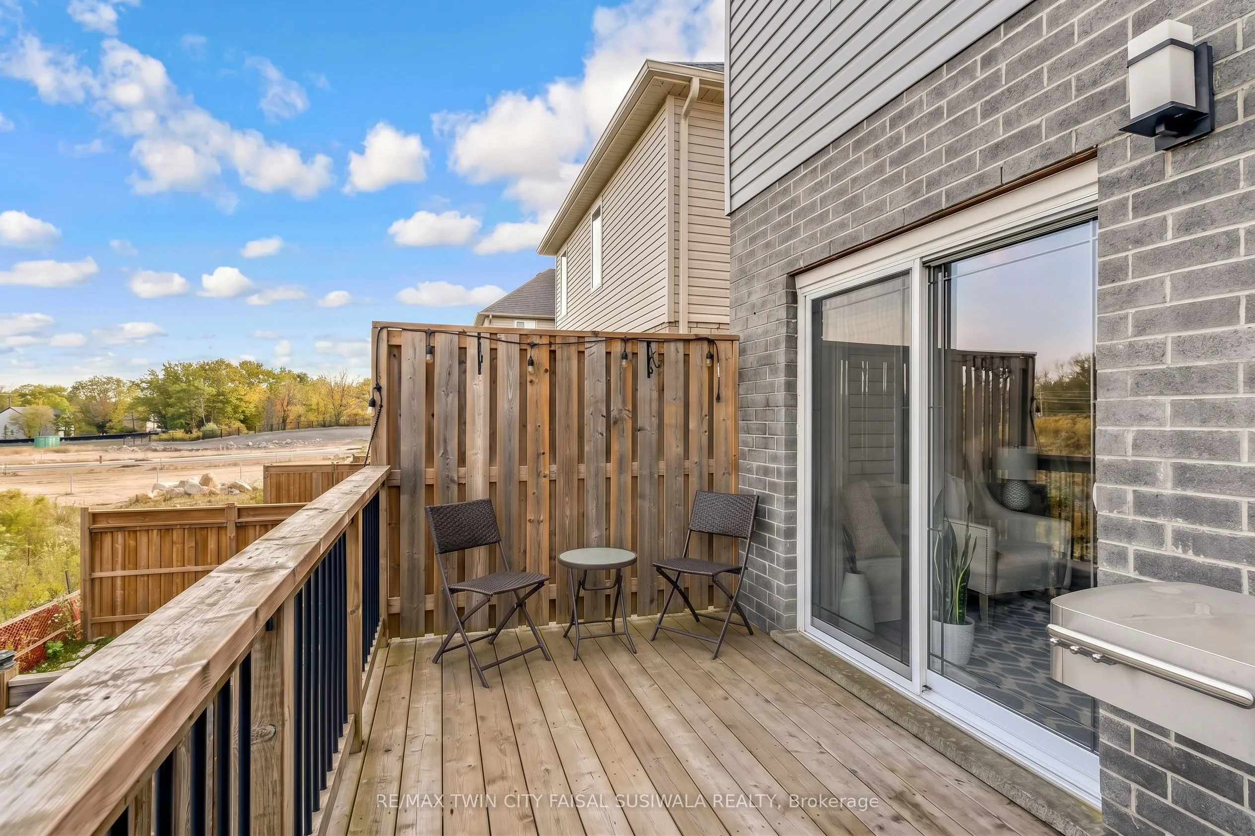 63 Sparrow Avenue