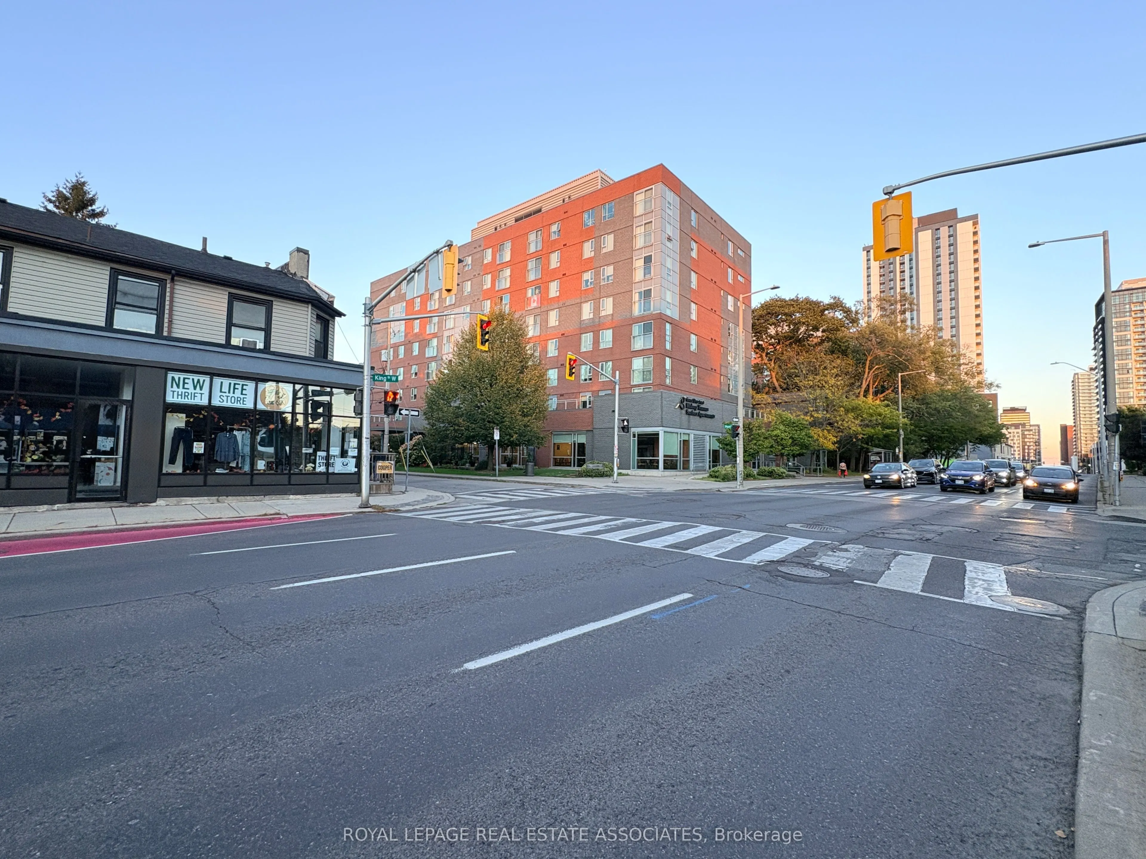 428 King Street W