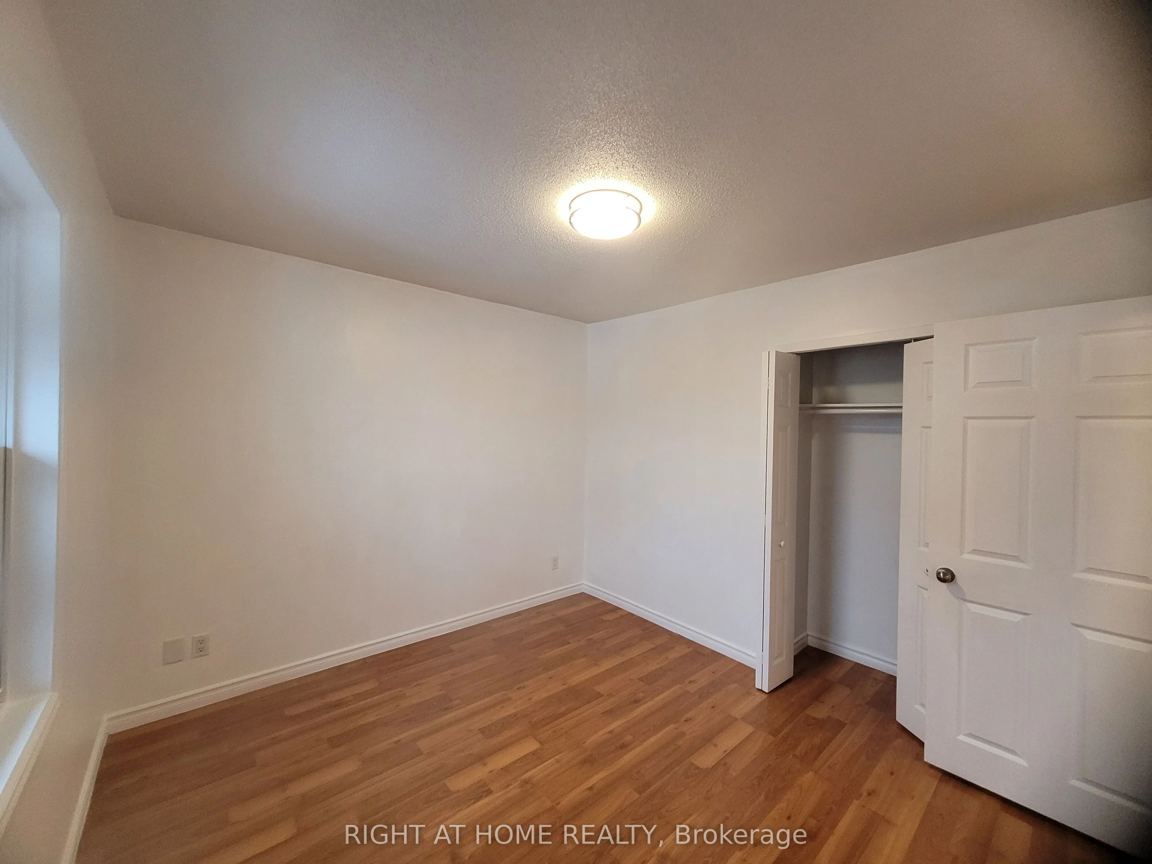 298 Montfort Street