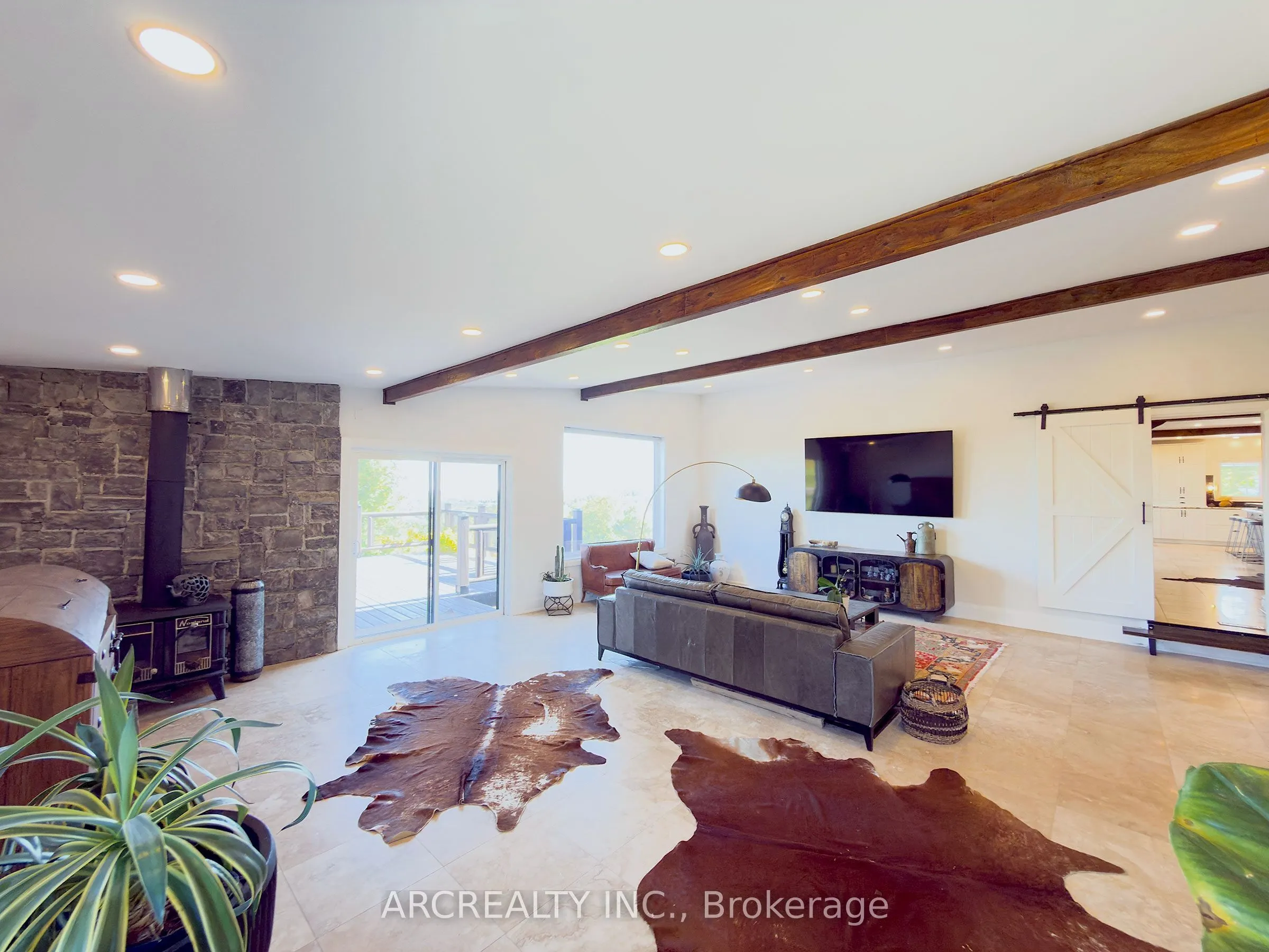 388303 20th Side Road