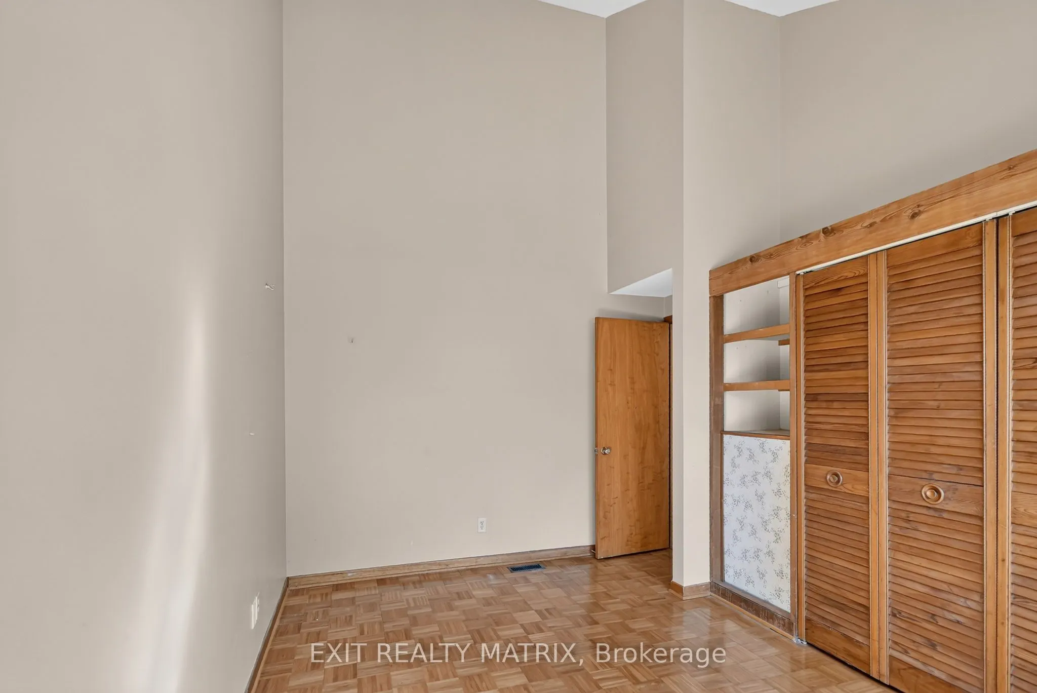 279 Felton Crescent