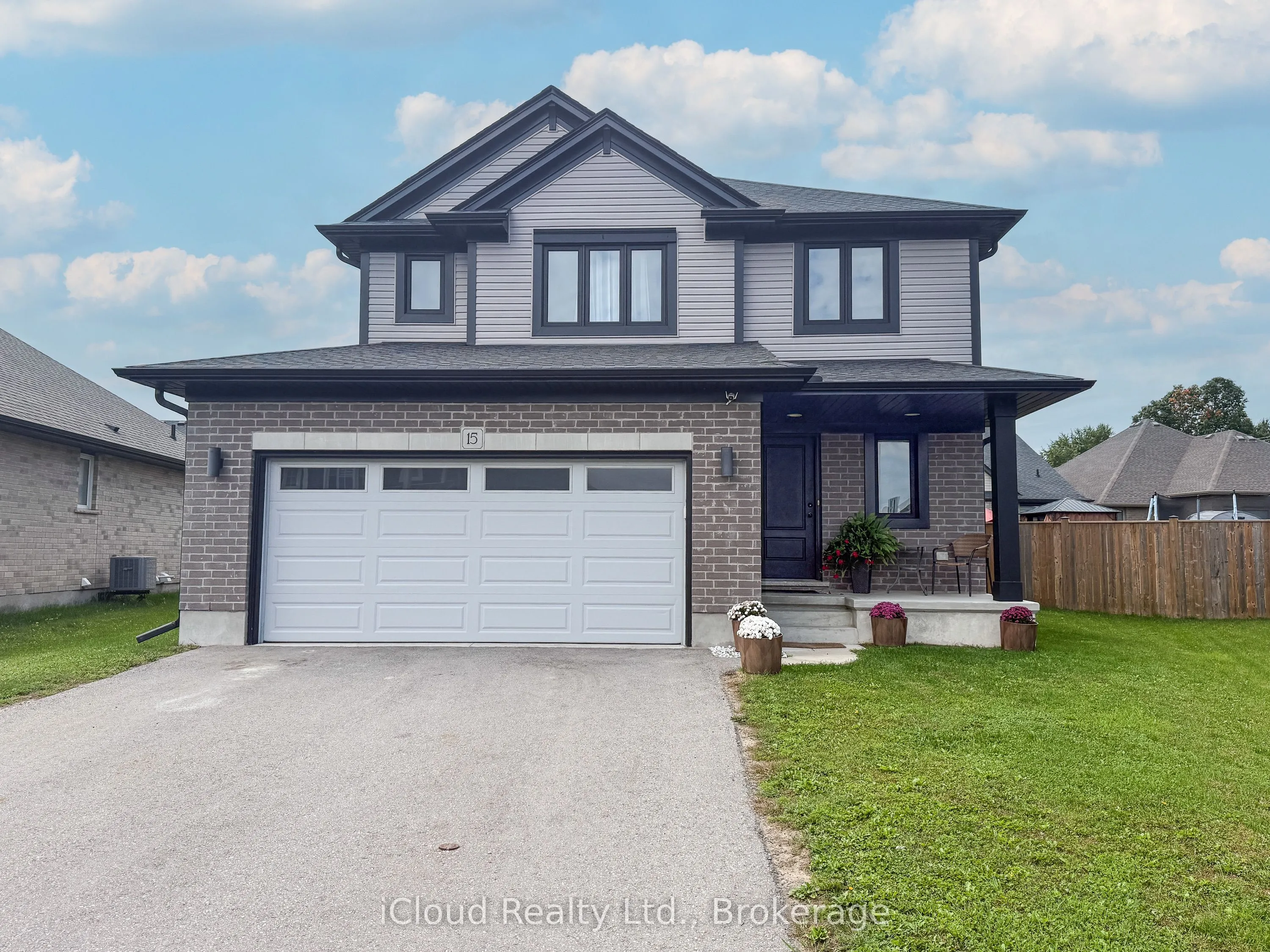 15 Curren Crescent