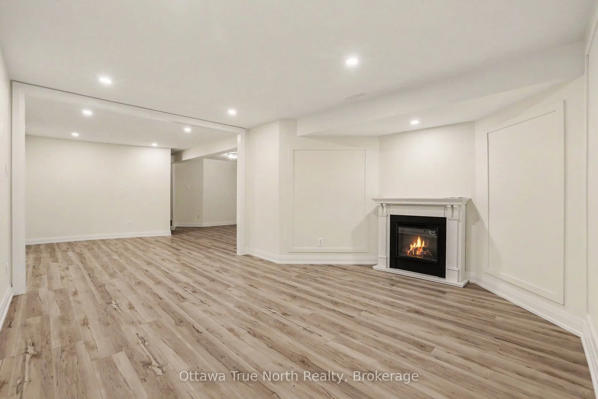 5884 Earlscourt Crescent