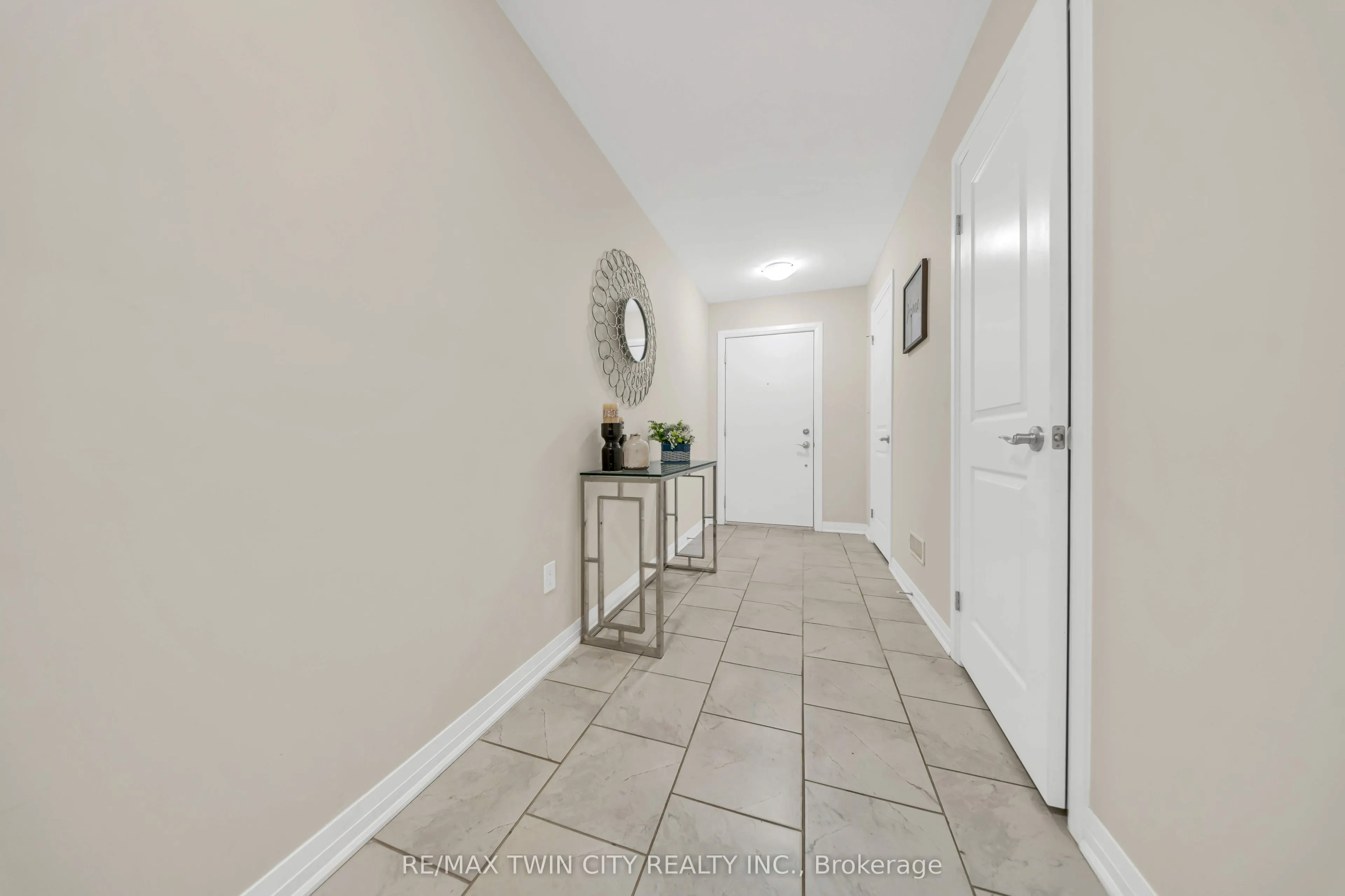 23 Valencia Avenue #23