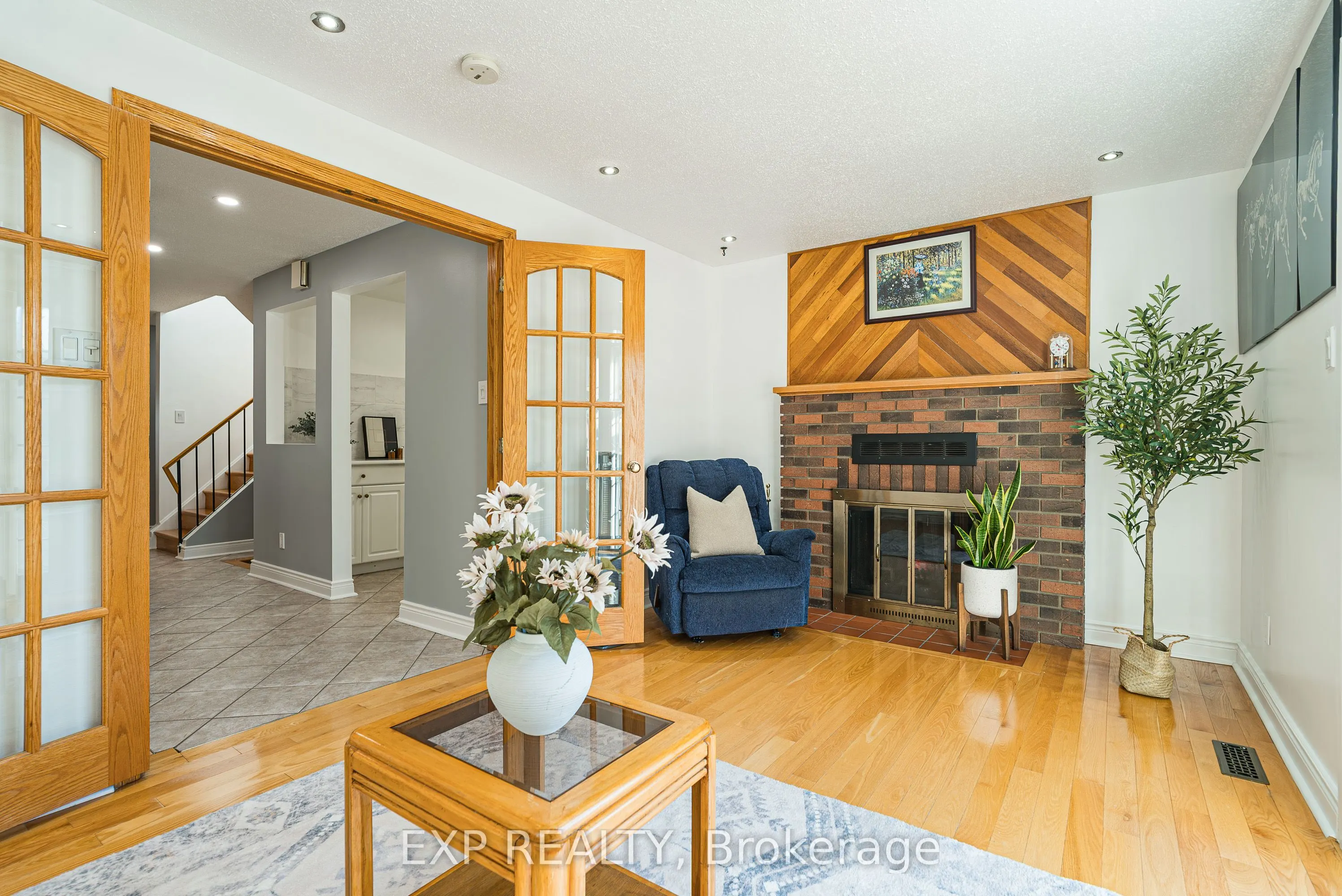 1237 Cedarcroft Crescent