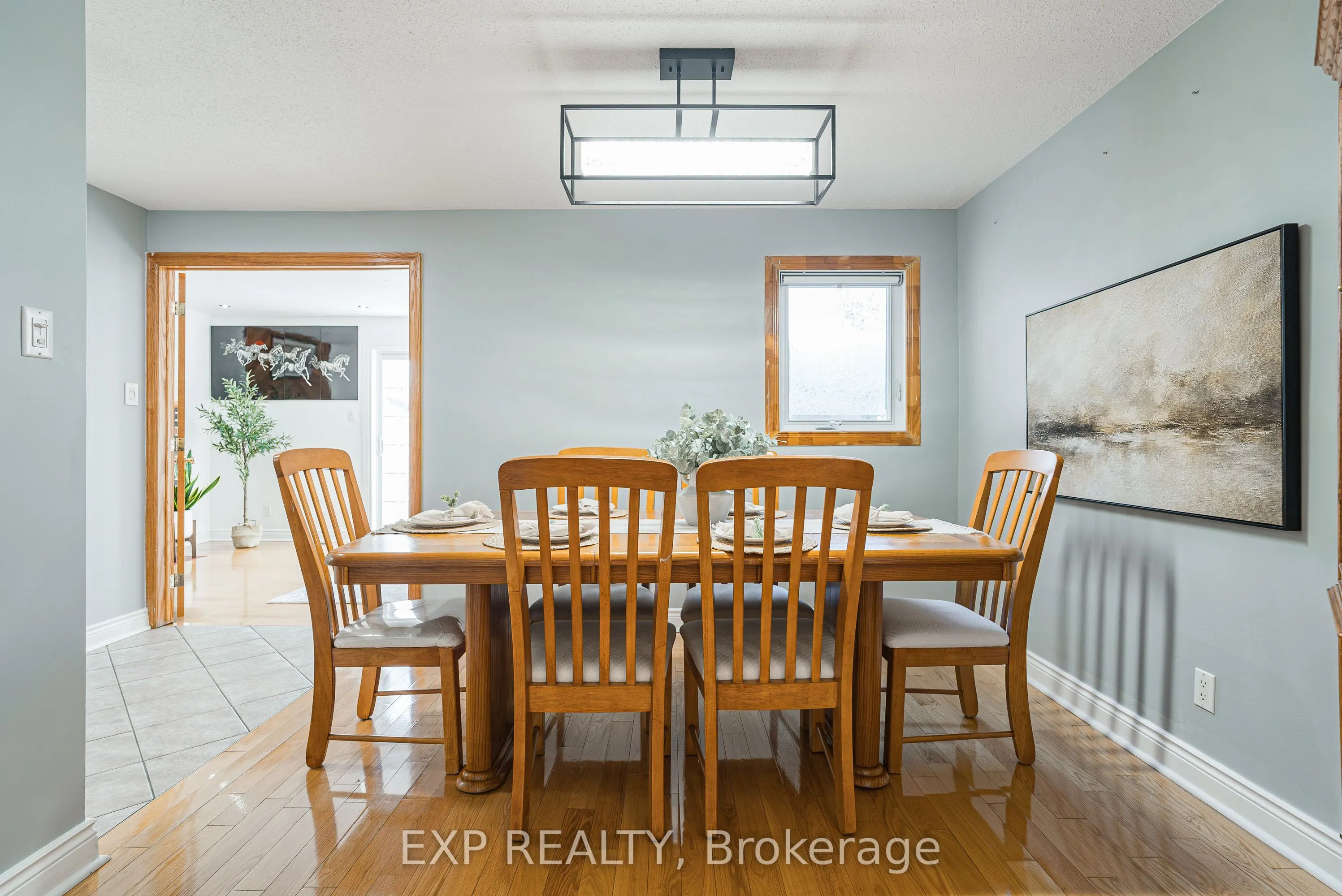 1237 Cedarcroft Crescent