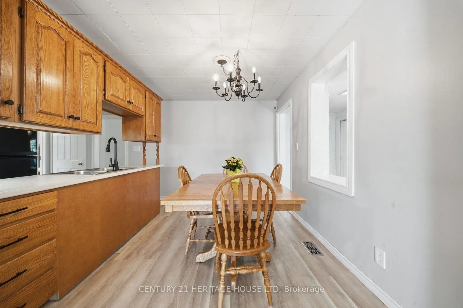 144 St George Street