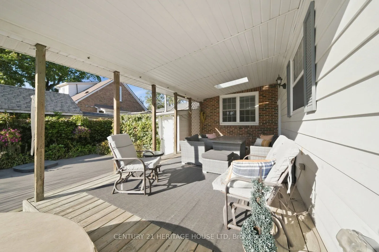 144 St George Street
