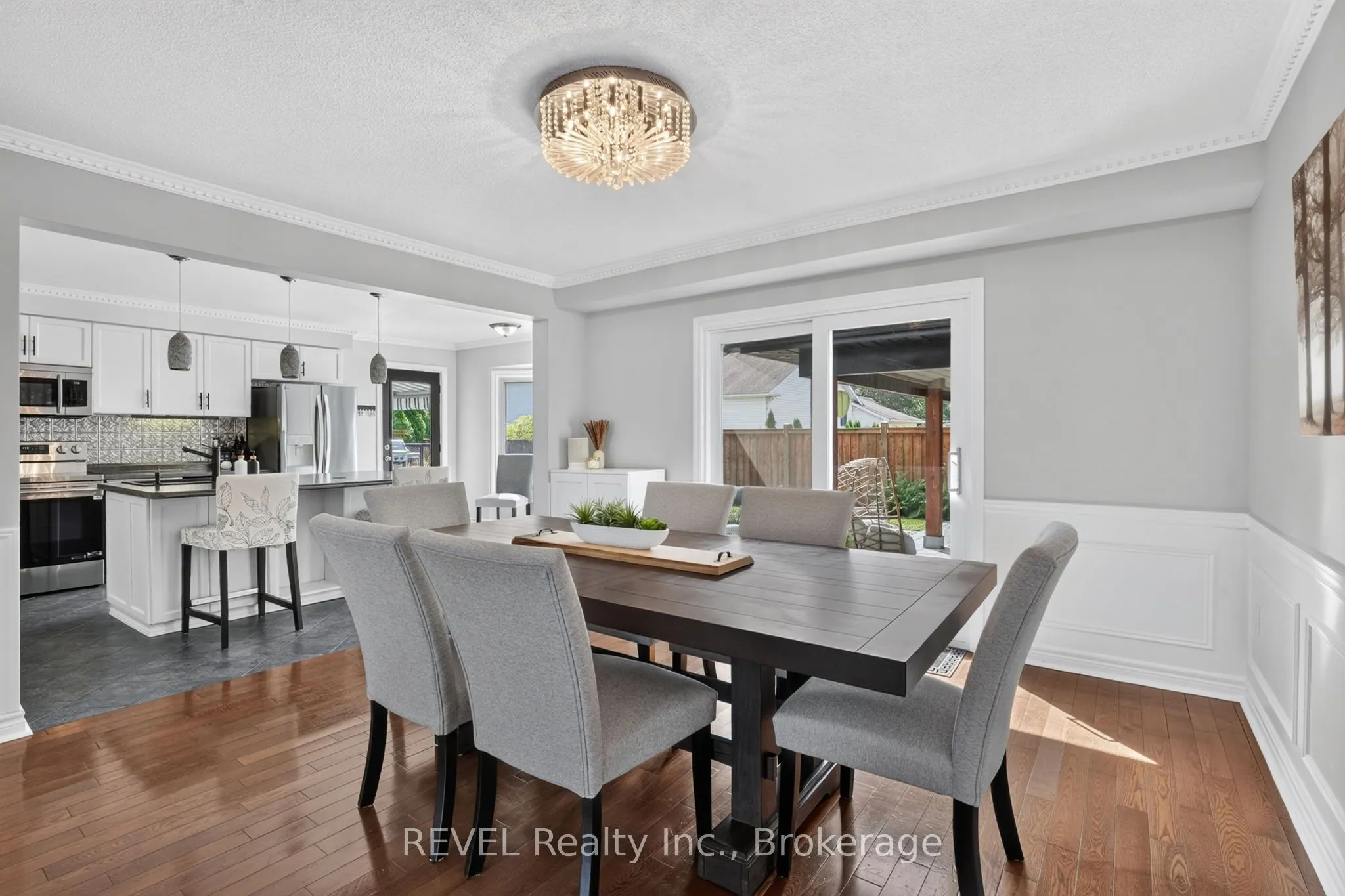 10 Meadowbrook Lane