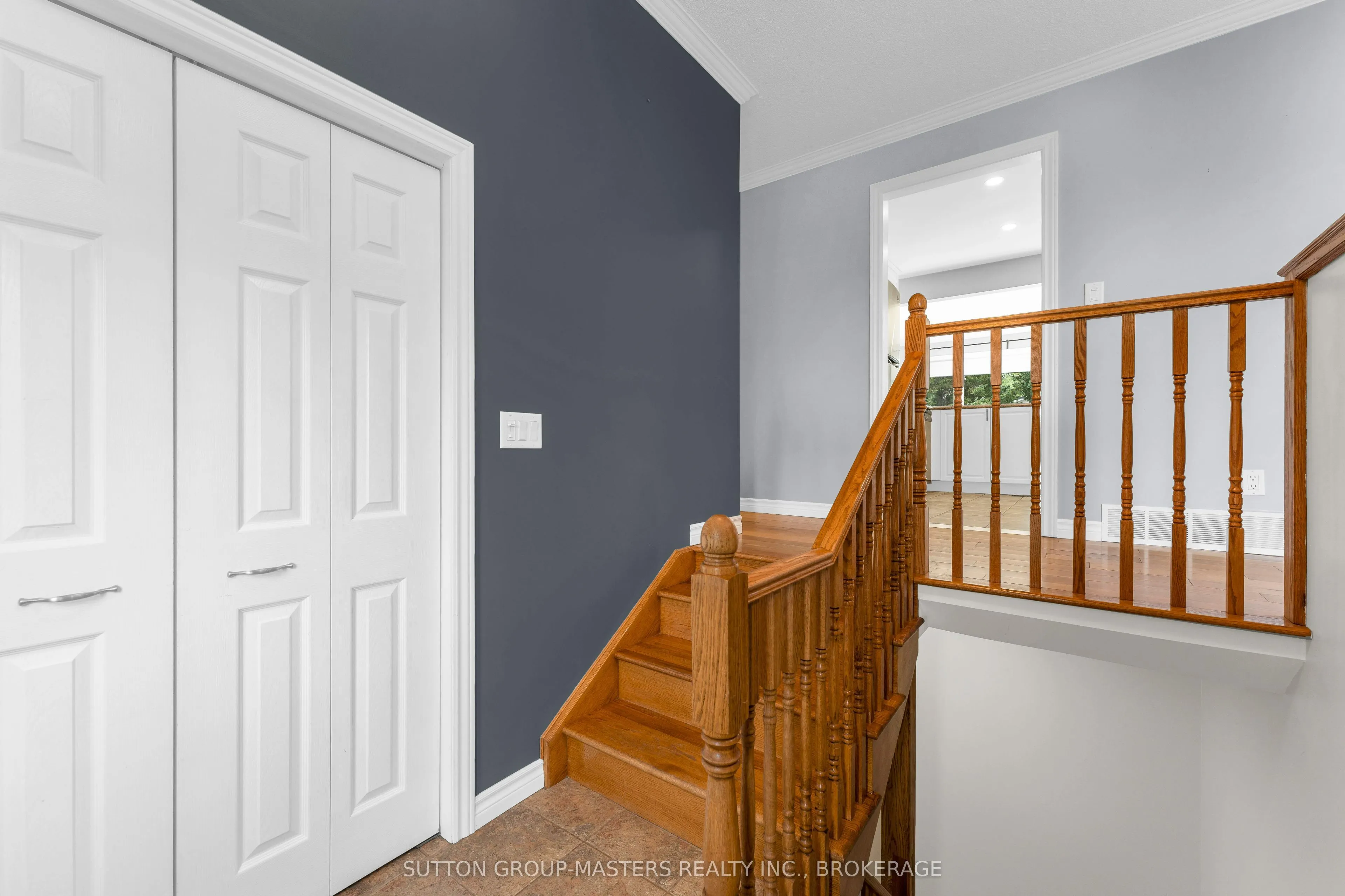 863 Pembridge Crescent