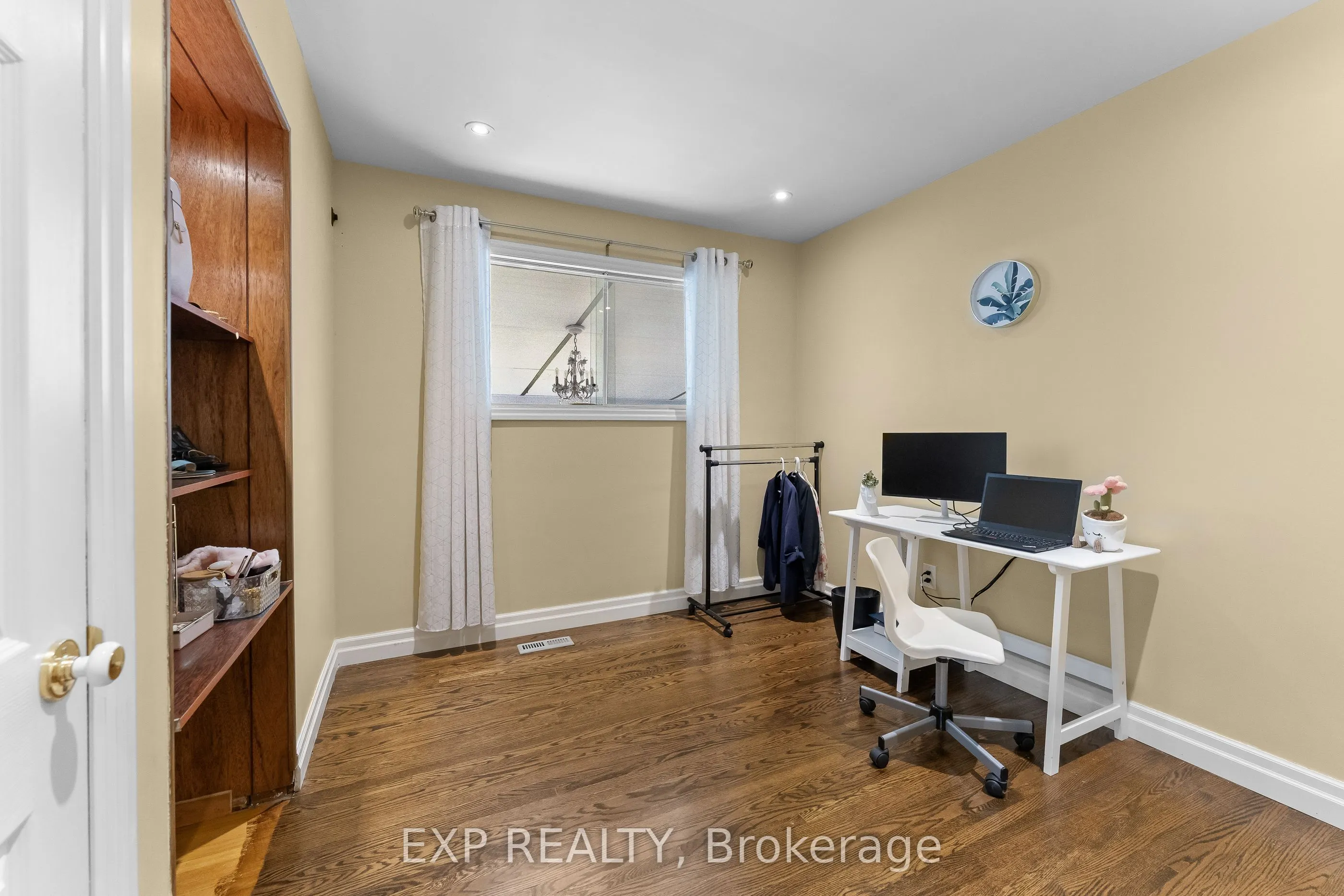 13 Ridley Heights Road