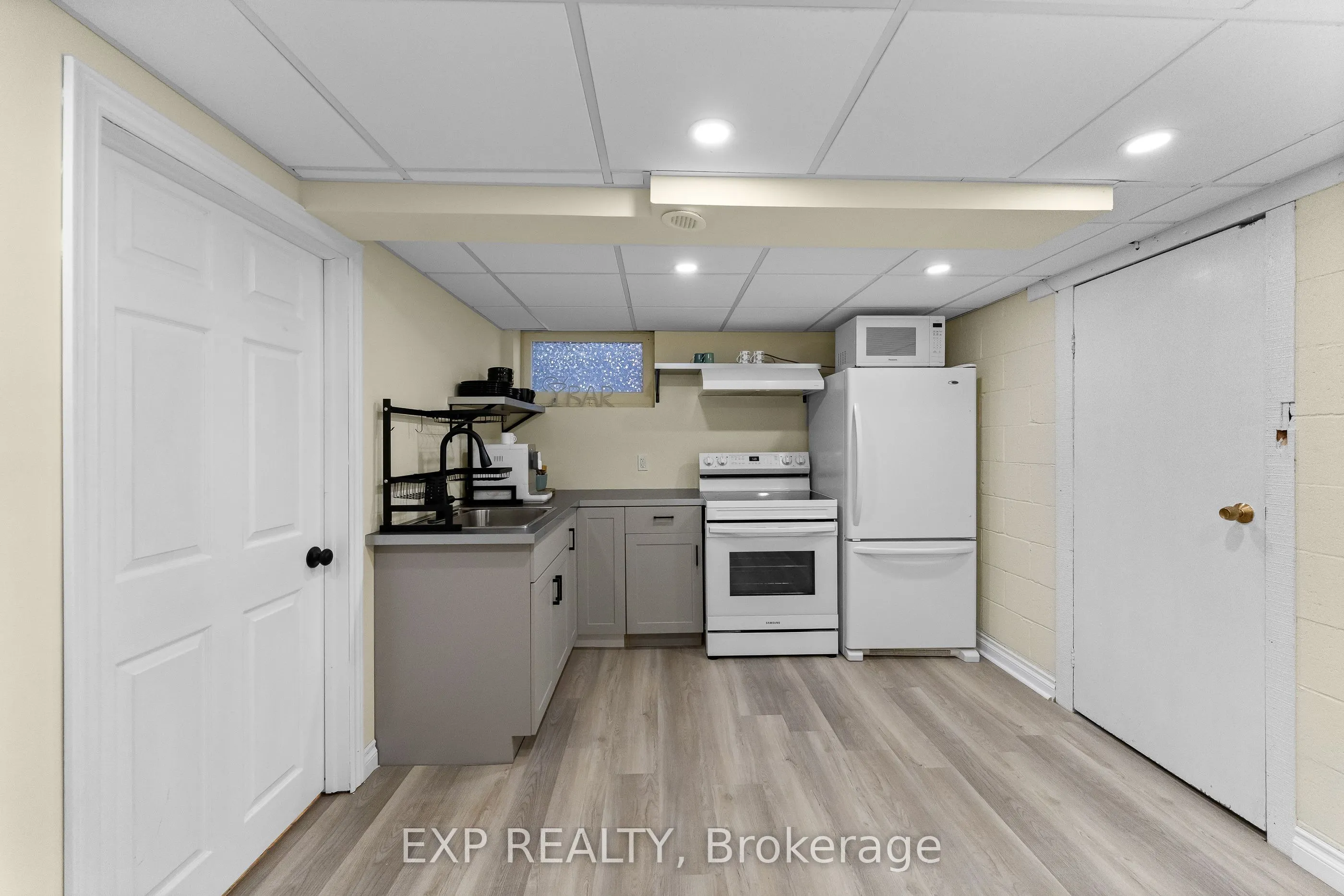 13 Ridley Heights Road