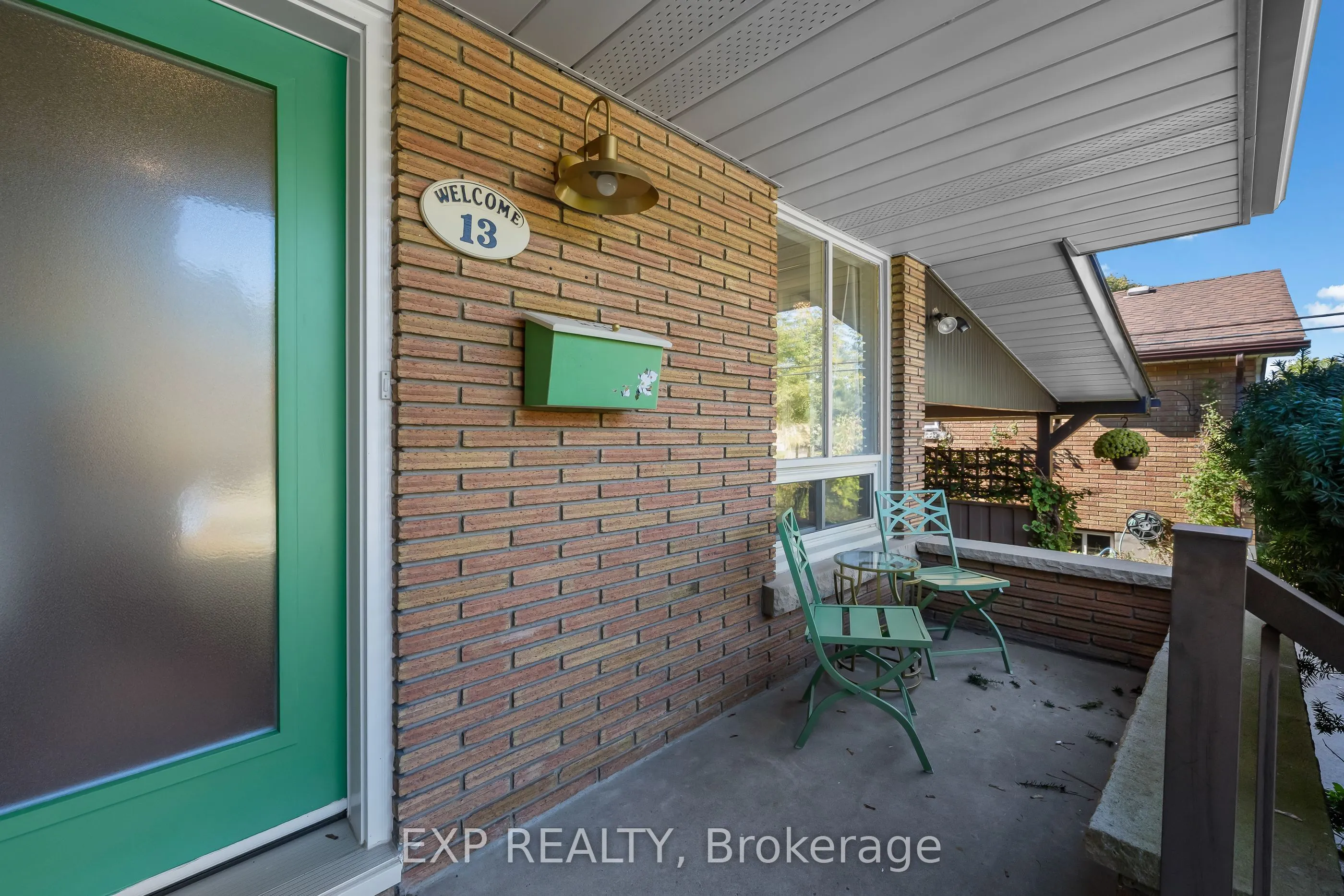 13 Ridley Heights Road