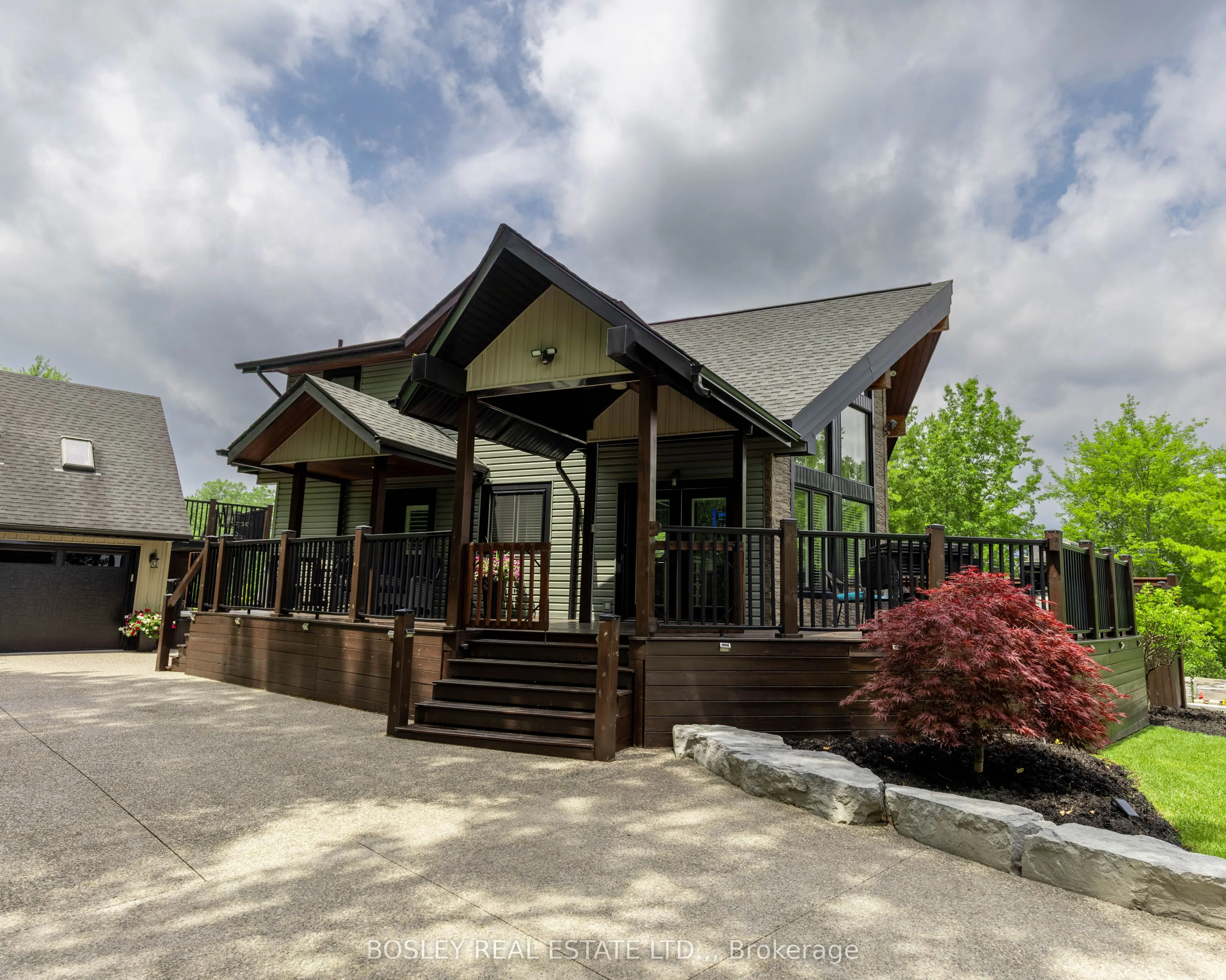 4949 Lyon's Parkway