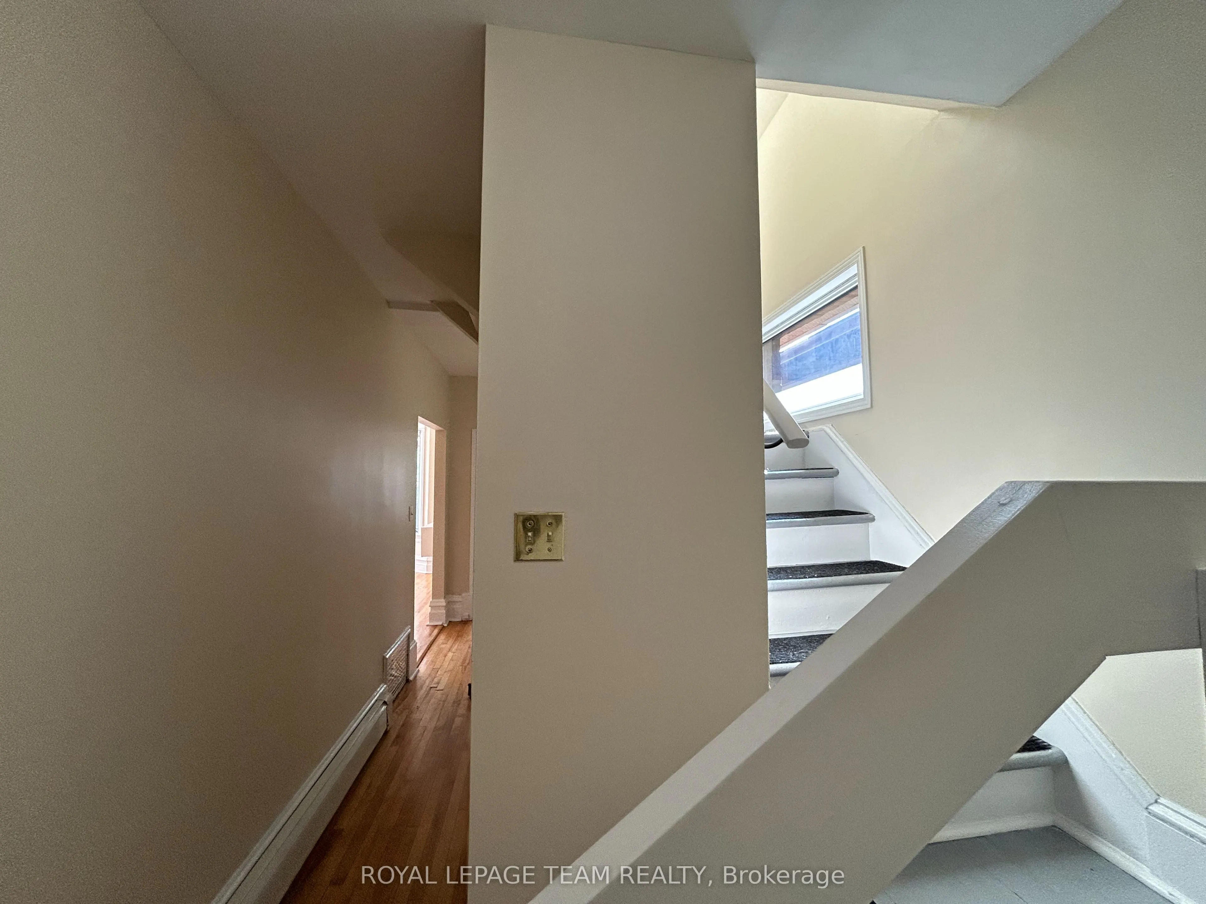 427 SUNNYSIDE Avenue #B