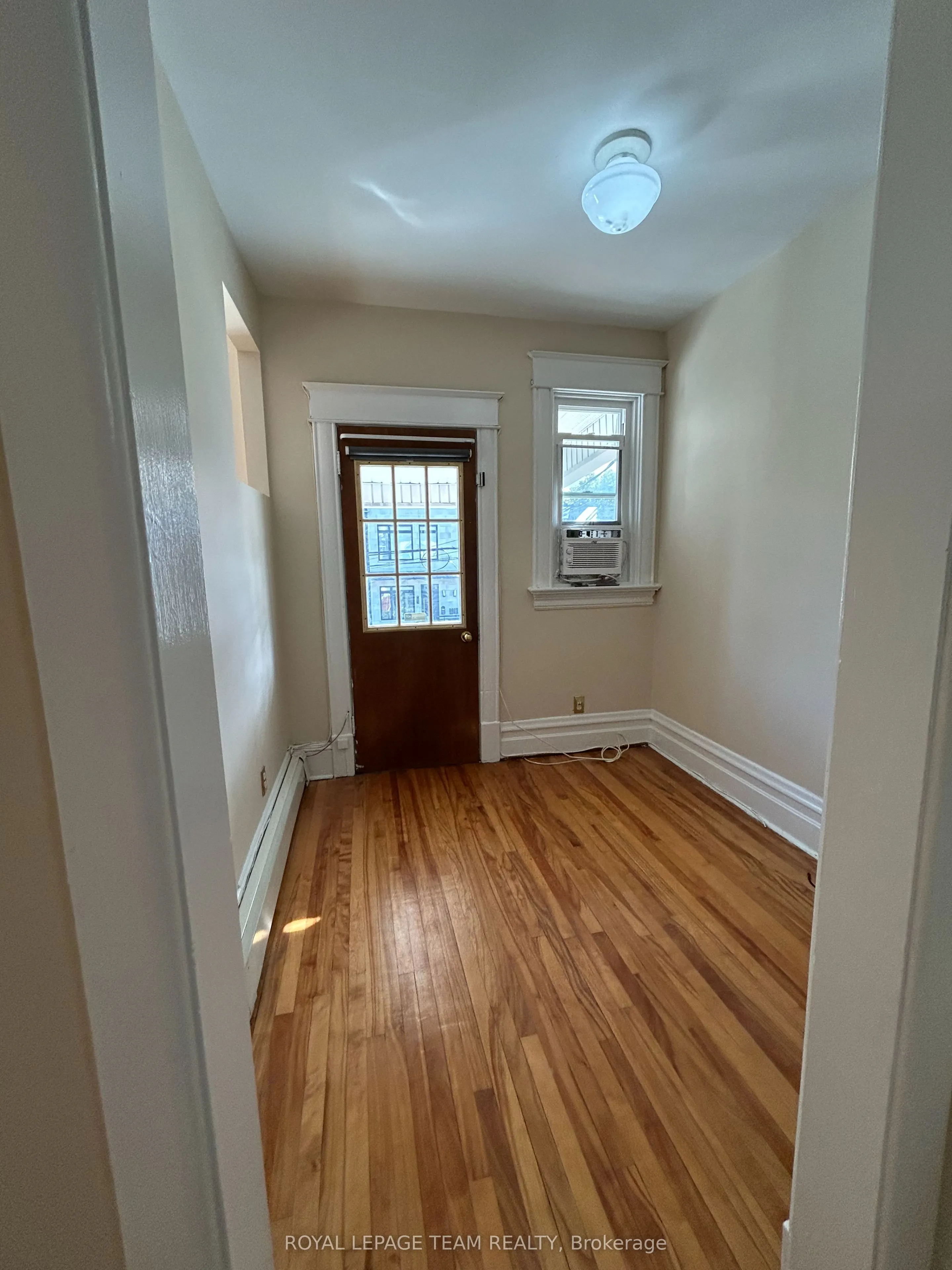 427 SUNNYSIDE Avenue #B