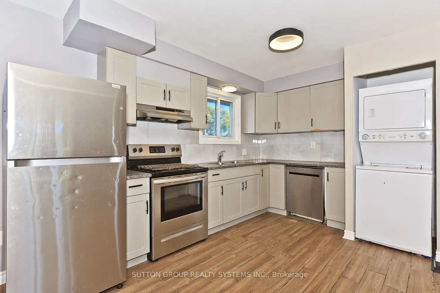 40 Jacobson Avenue