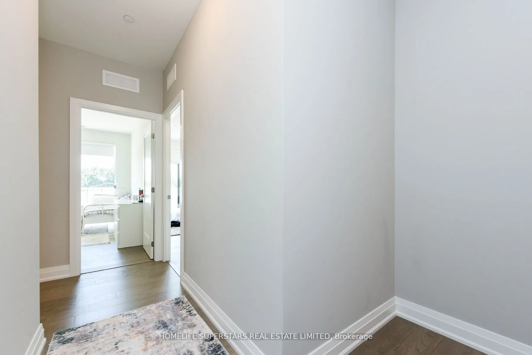 71 WYNDHAM Street S #403