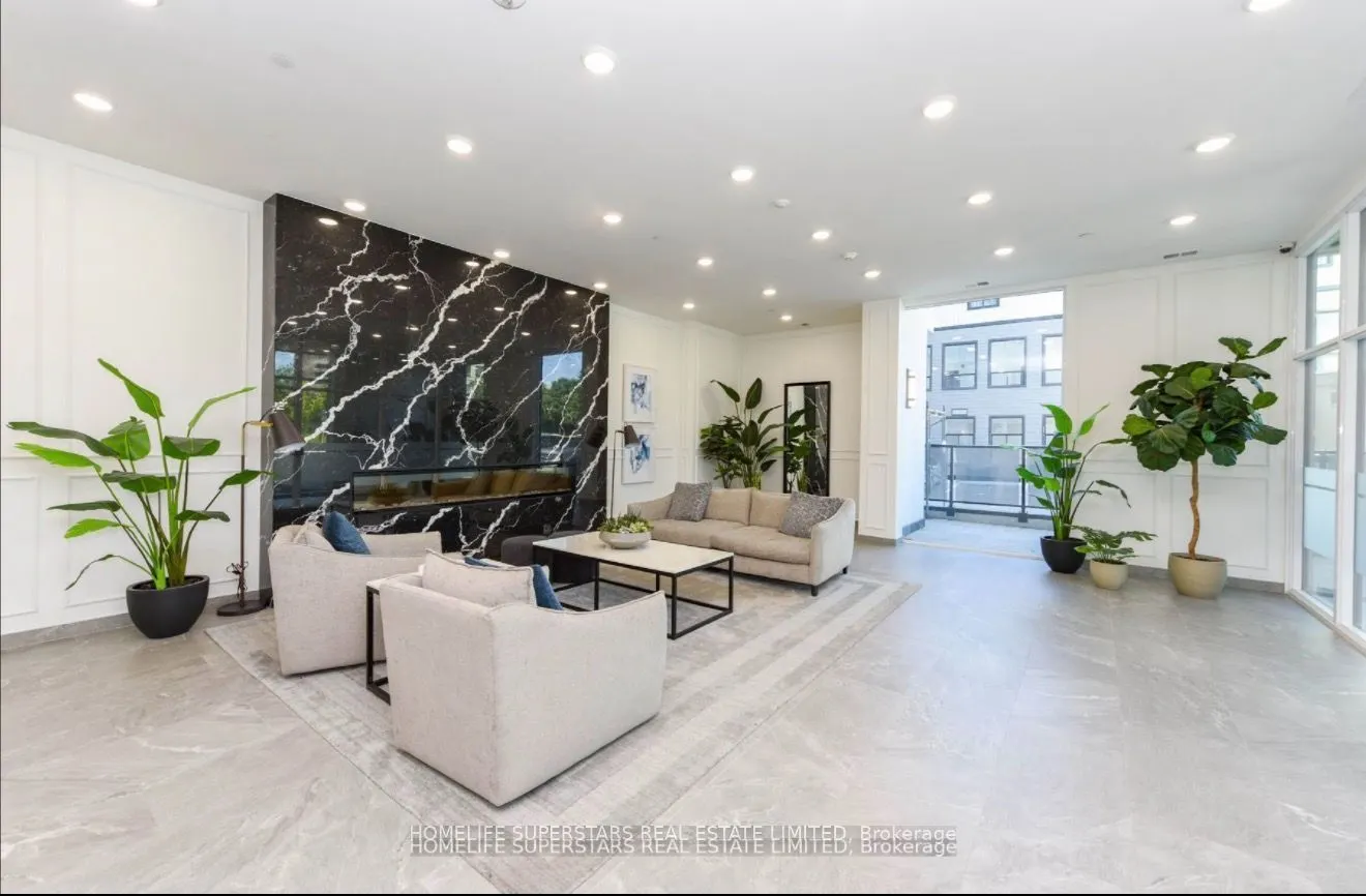 71 WYNDHAM Street S #403