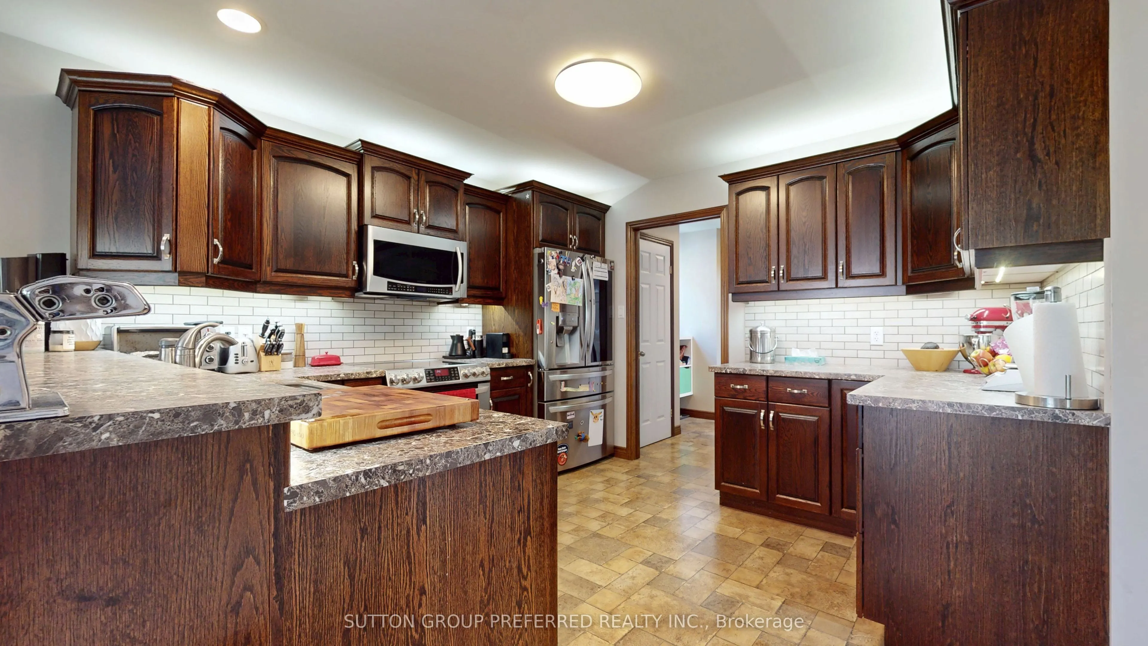 105 Richmeadow Crescent