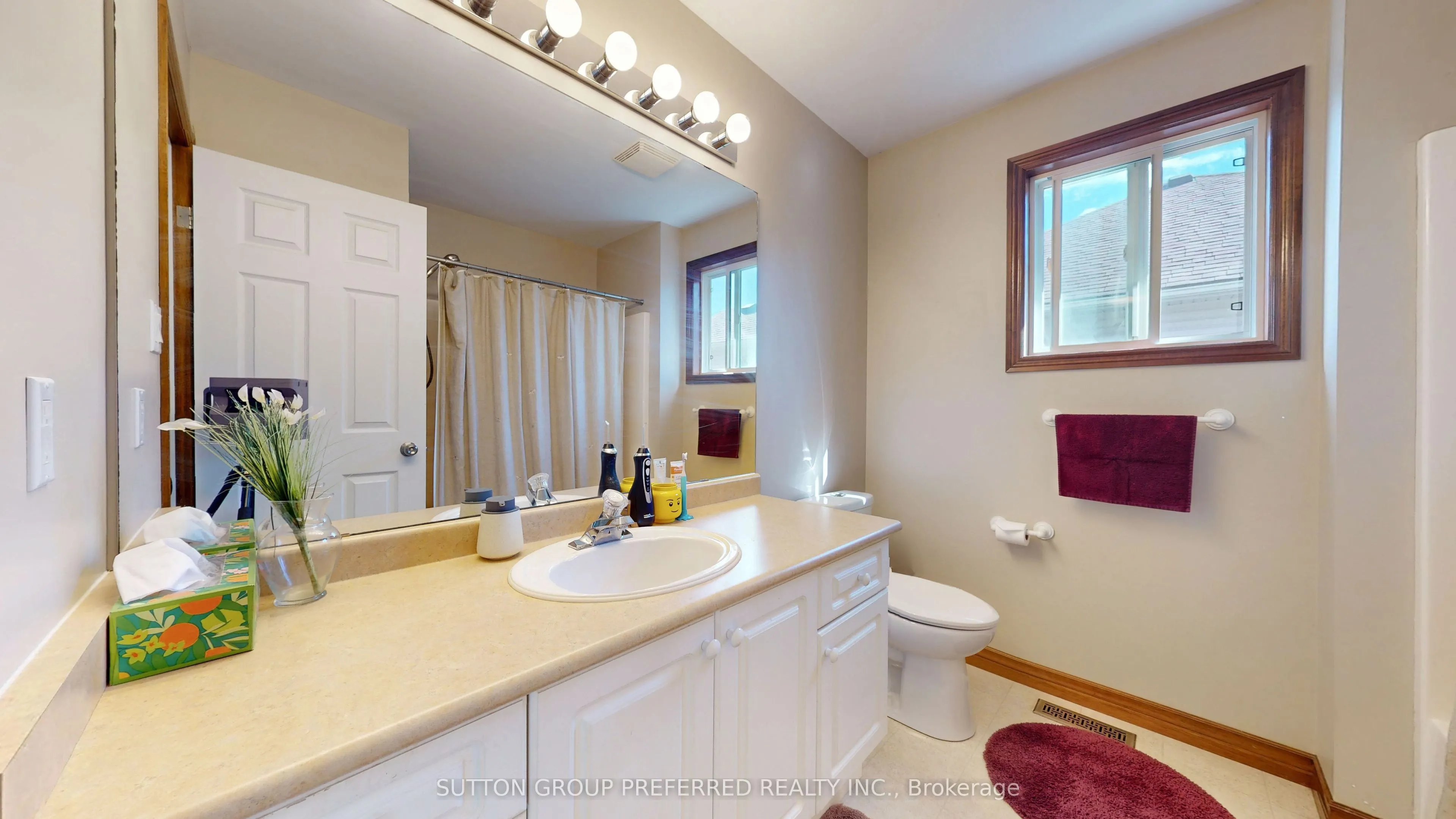 105 Richmeadow Crescent