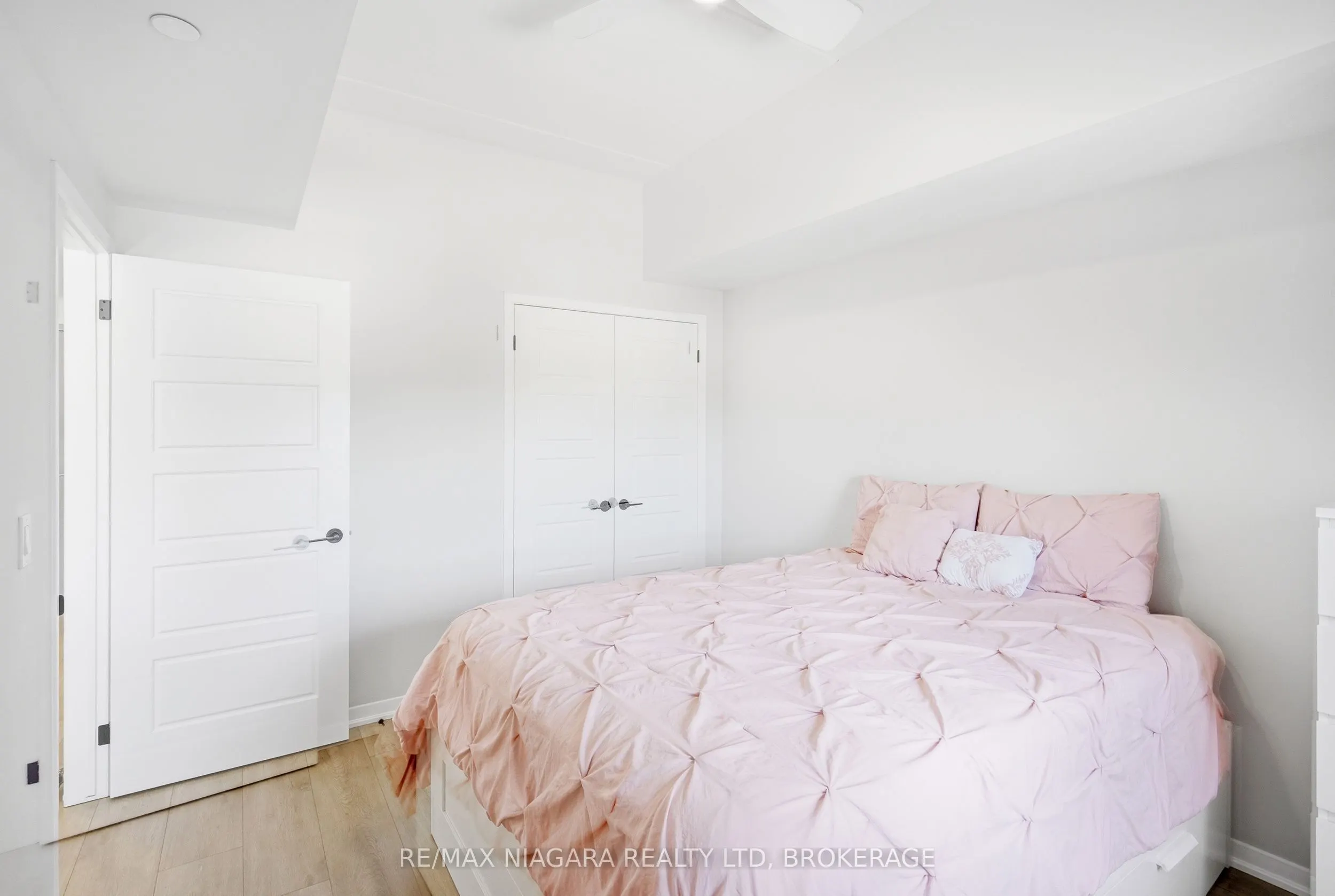 3998 Victoria Avenue #405
