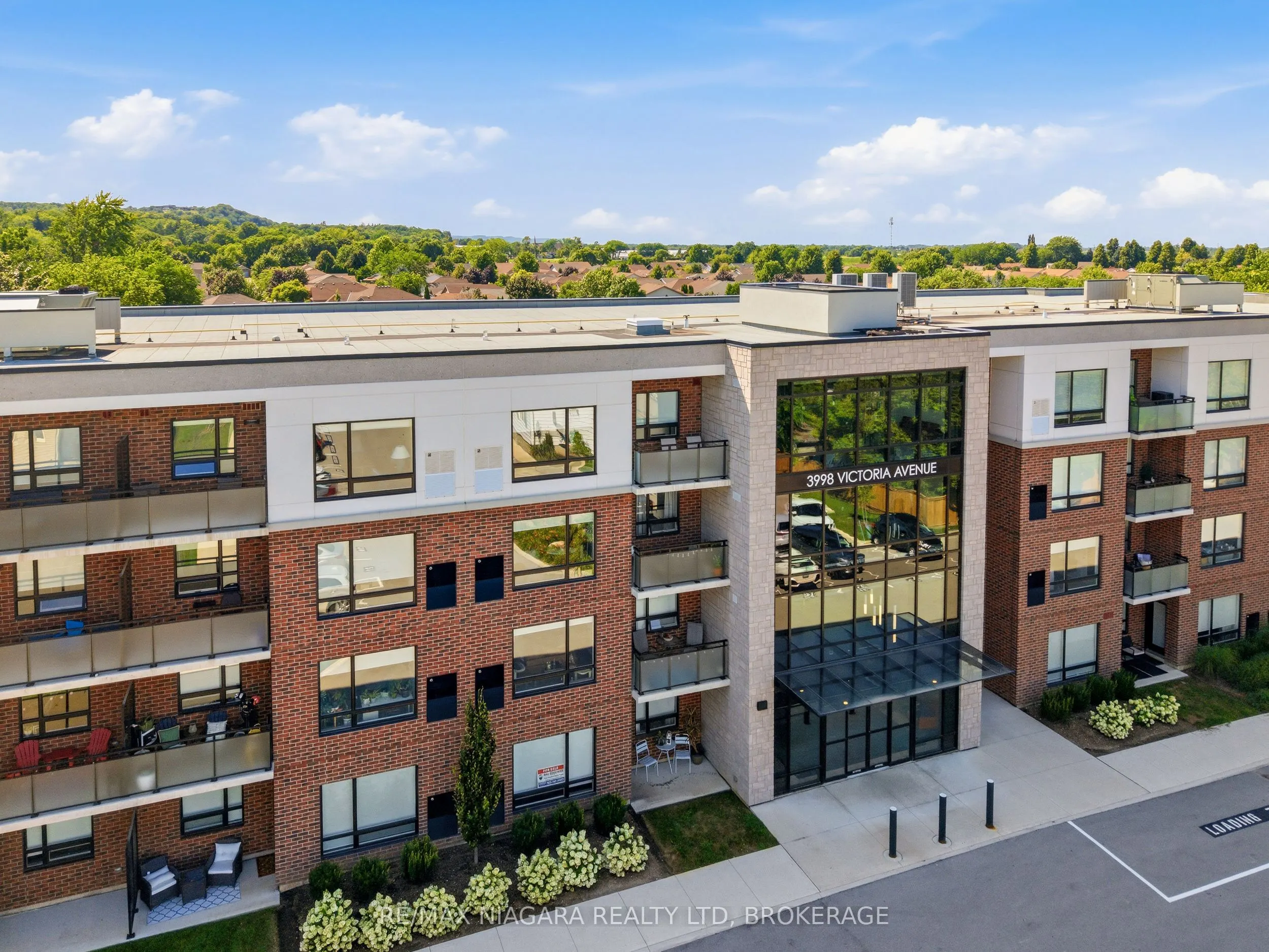3998 Victoria Avenue #405