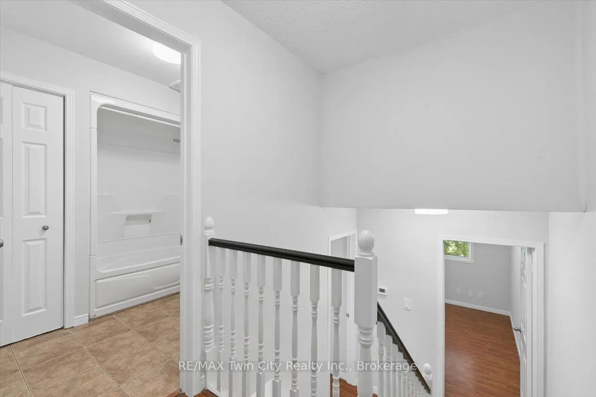 211 Veronica Drive #8