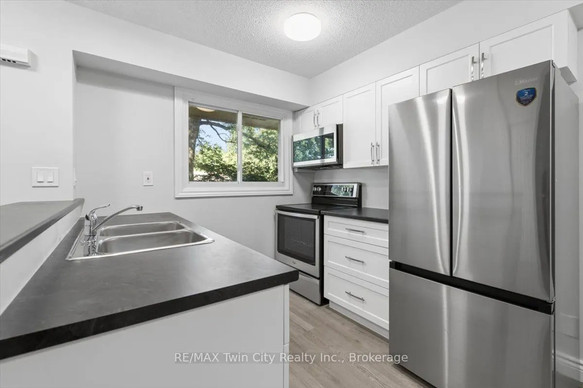 211 Veronica Drive #8