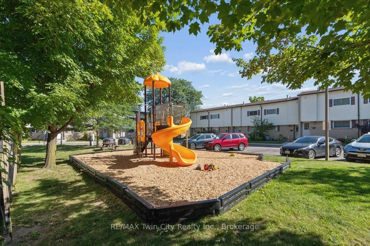 211 Veronica Drive #8