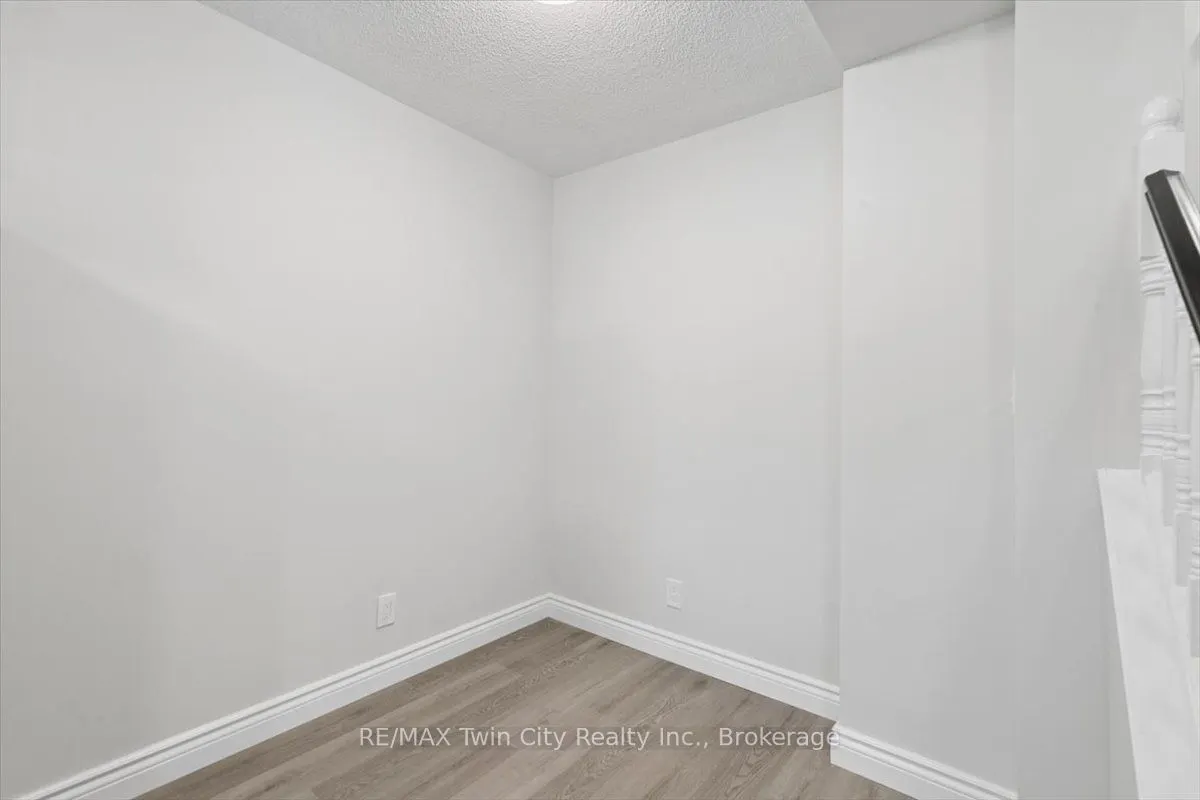 211 Veronica Drive #8