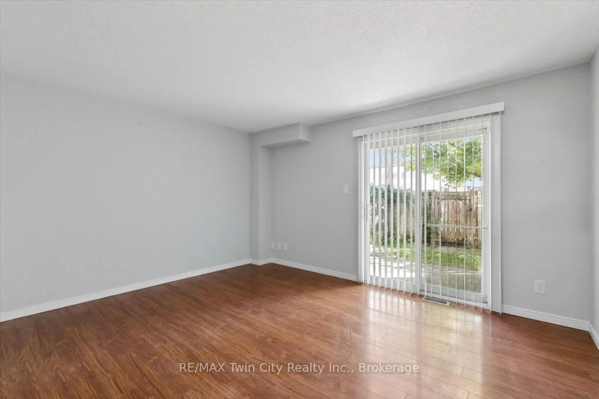 211 Veronica Drive #8