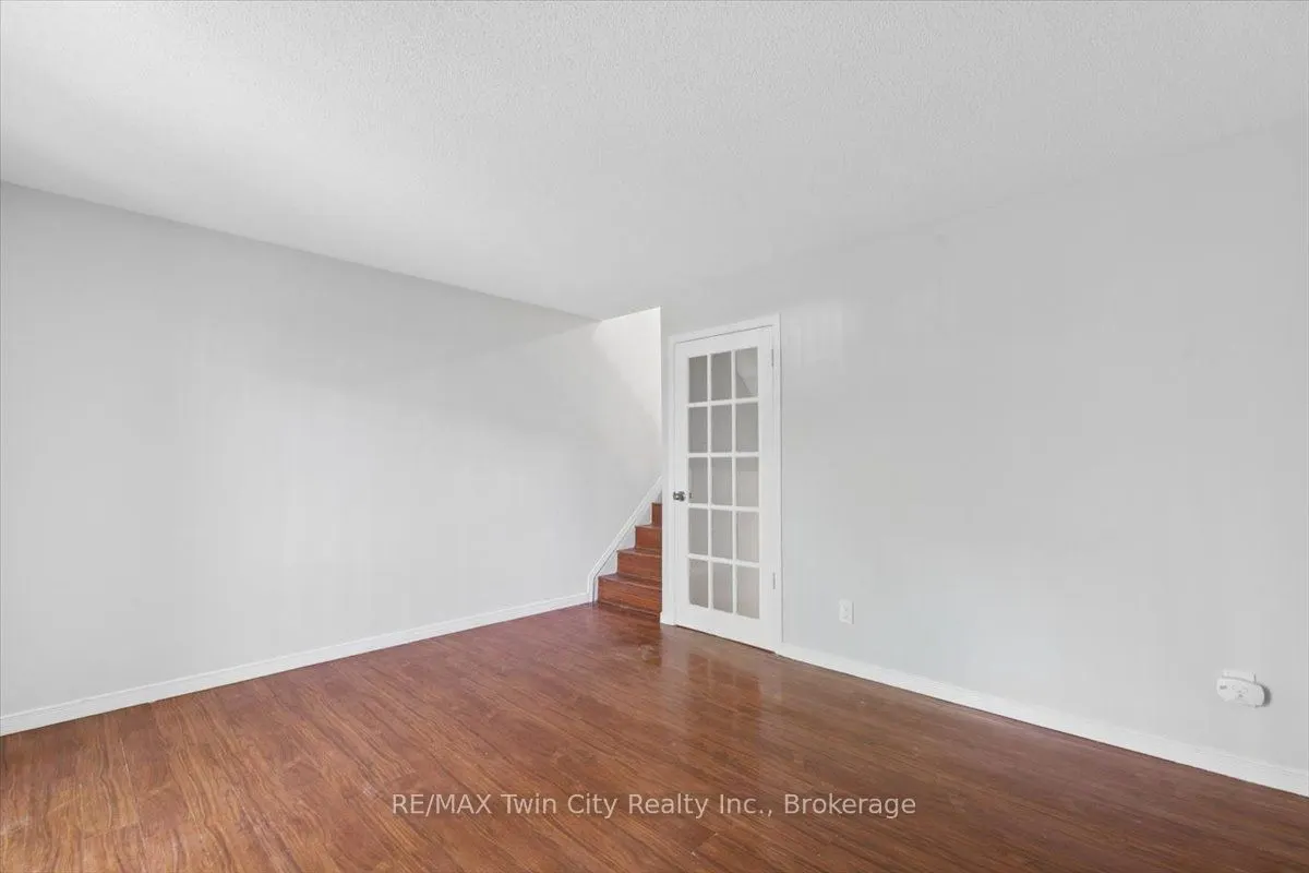 211 Veronica Drive #8