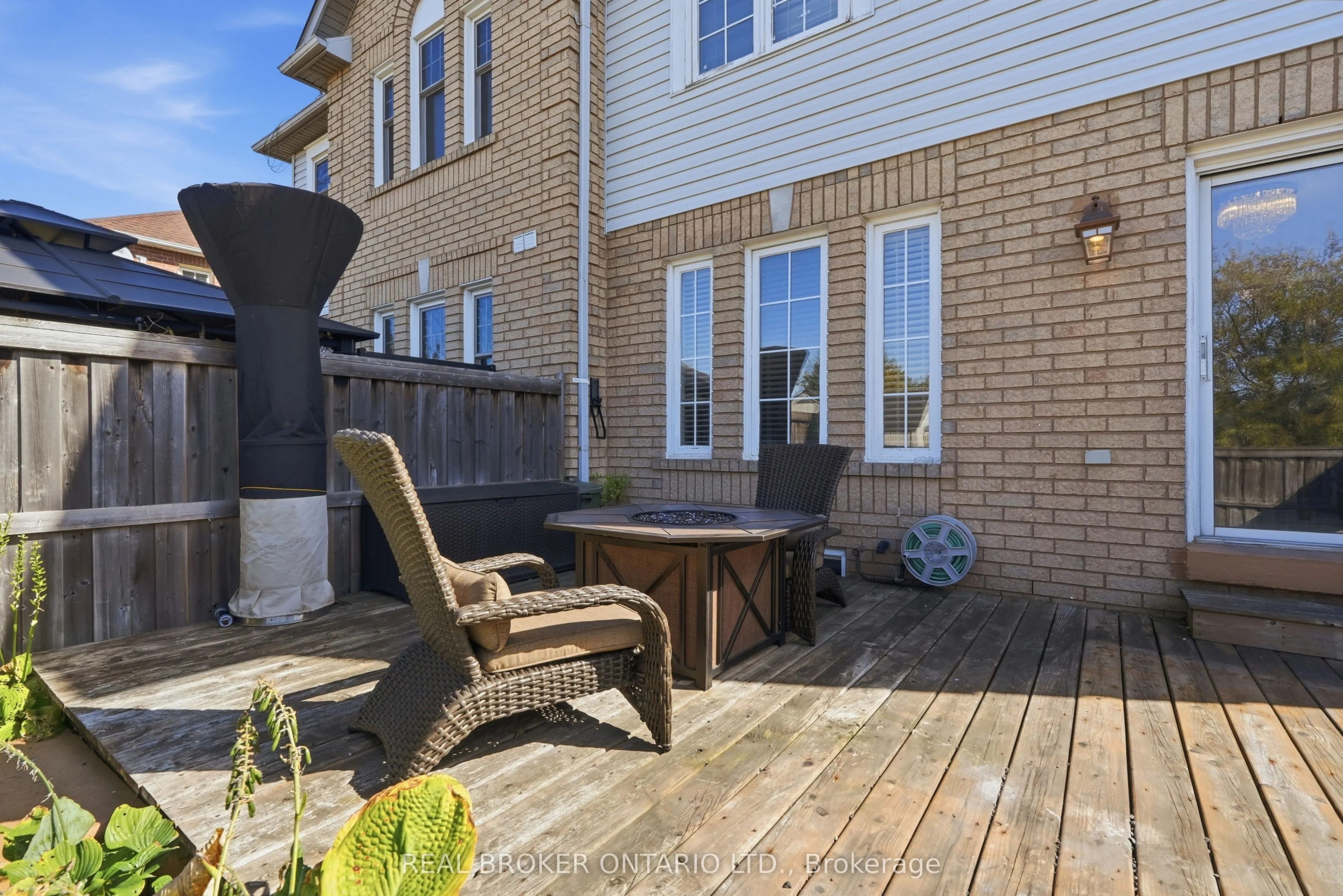 148 Rockhaven Lane