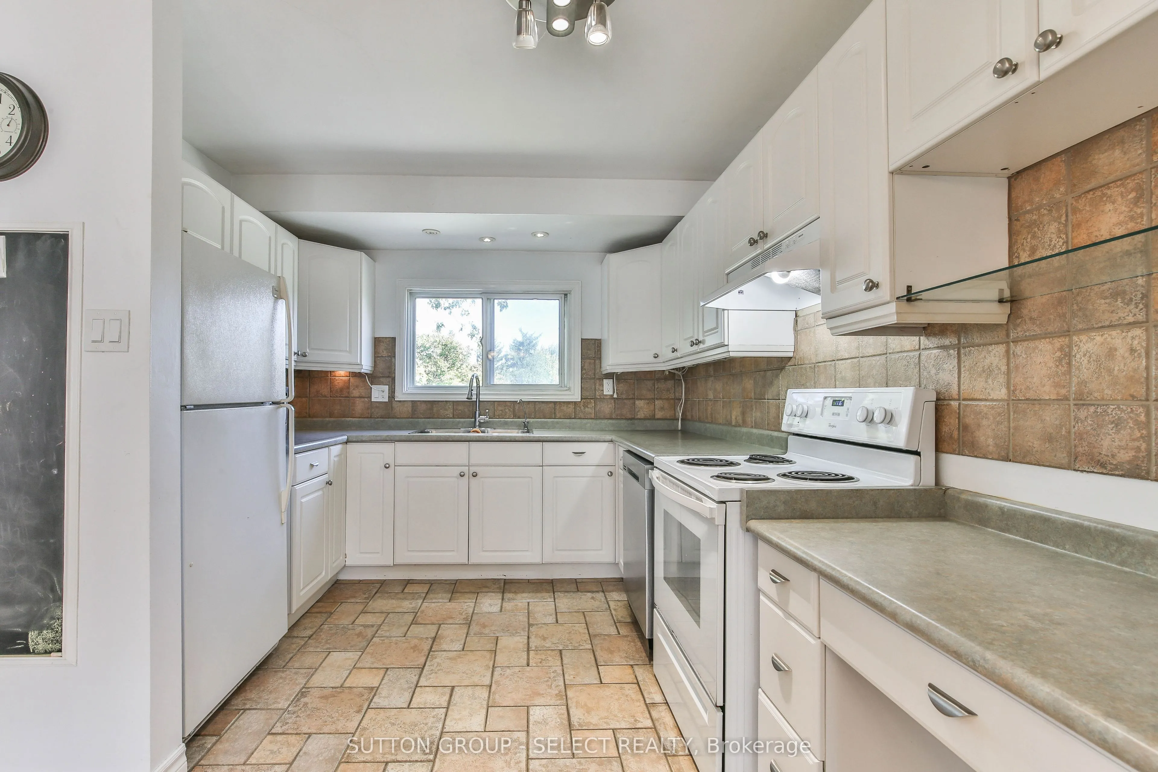 612 Wilkins Street #14