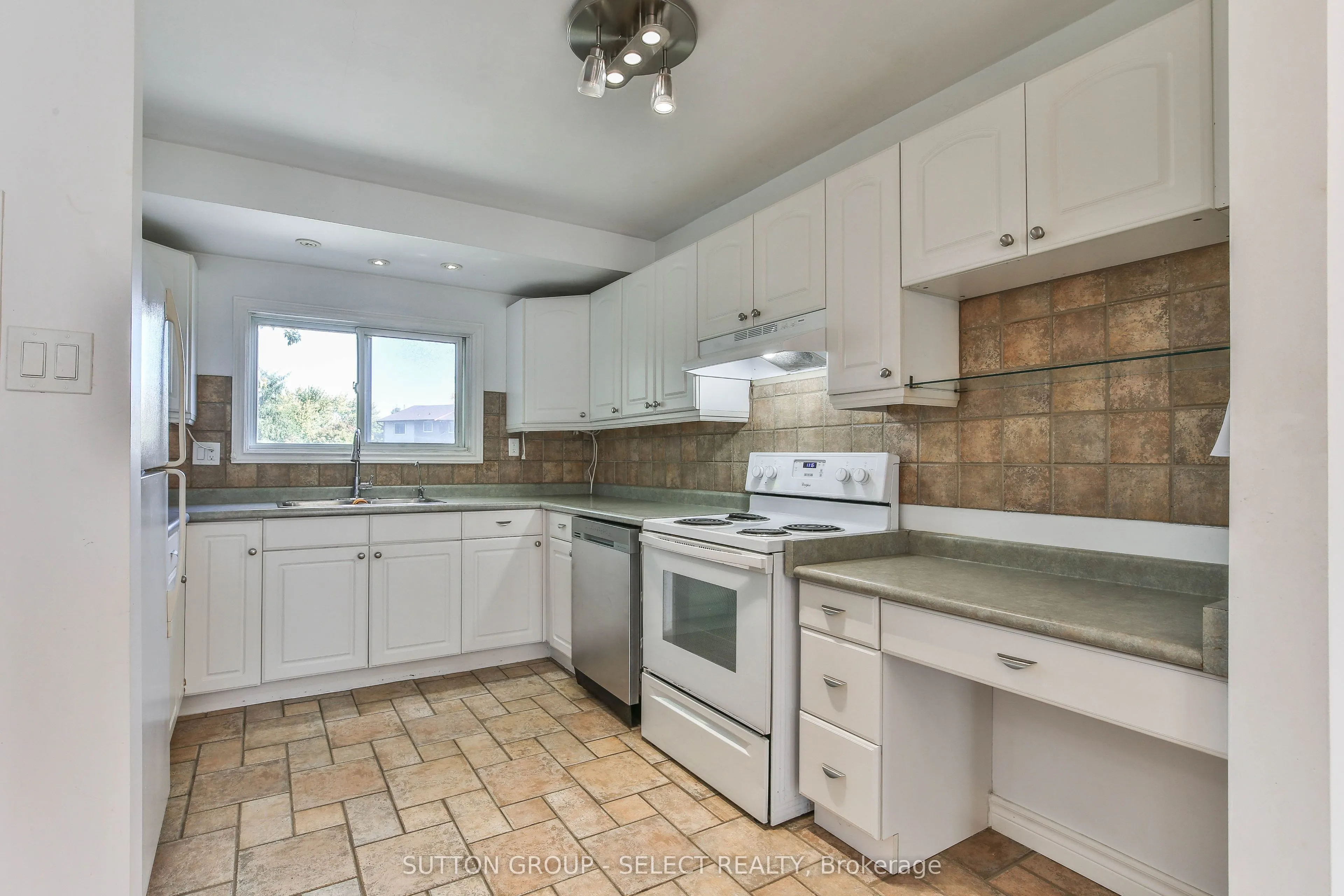 612 Wilkins Street #14