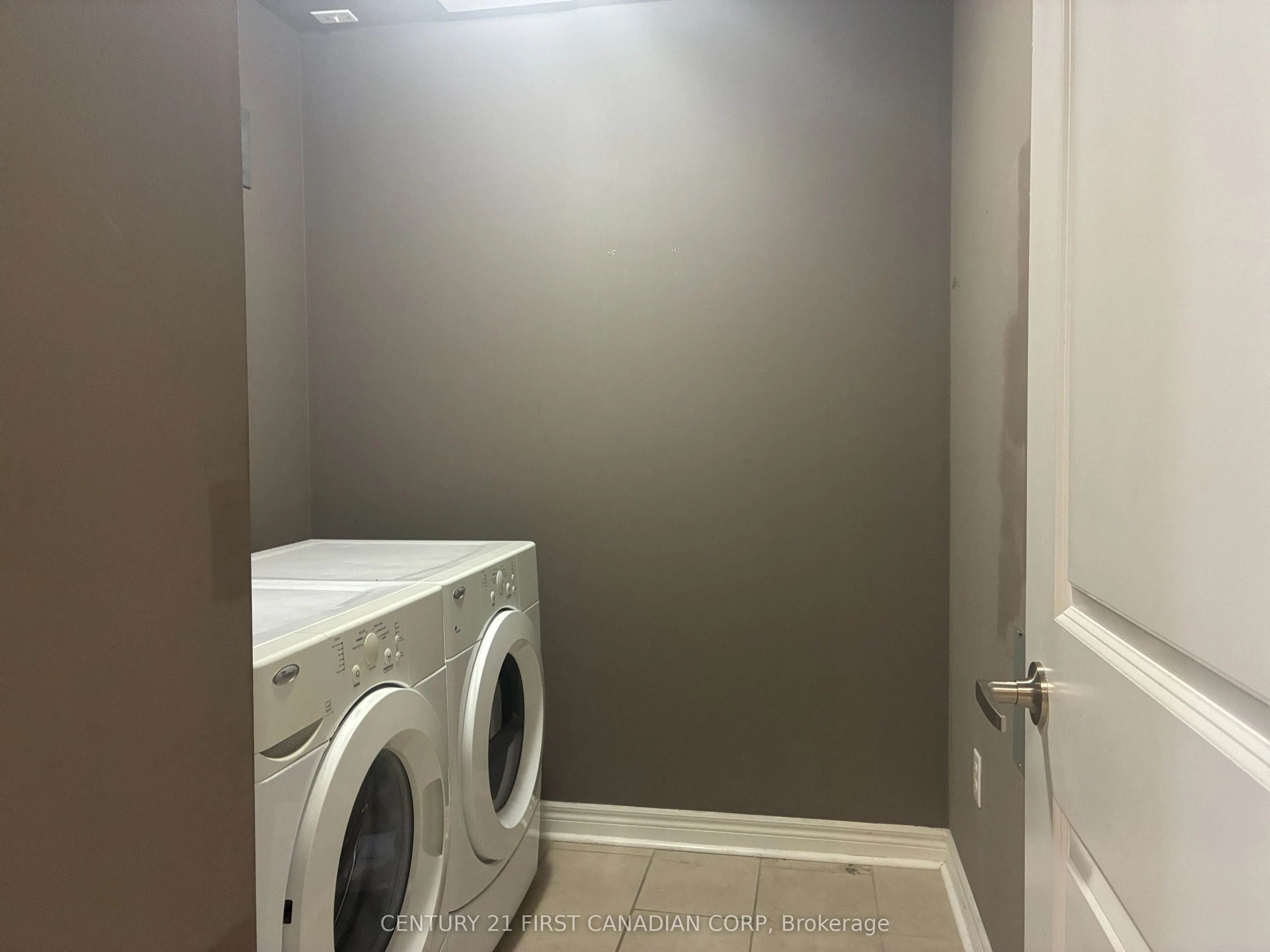 330 Ridout Street N #1506