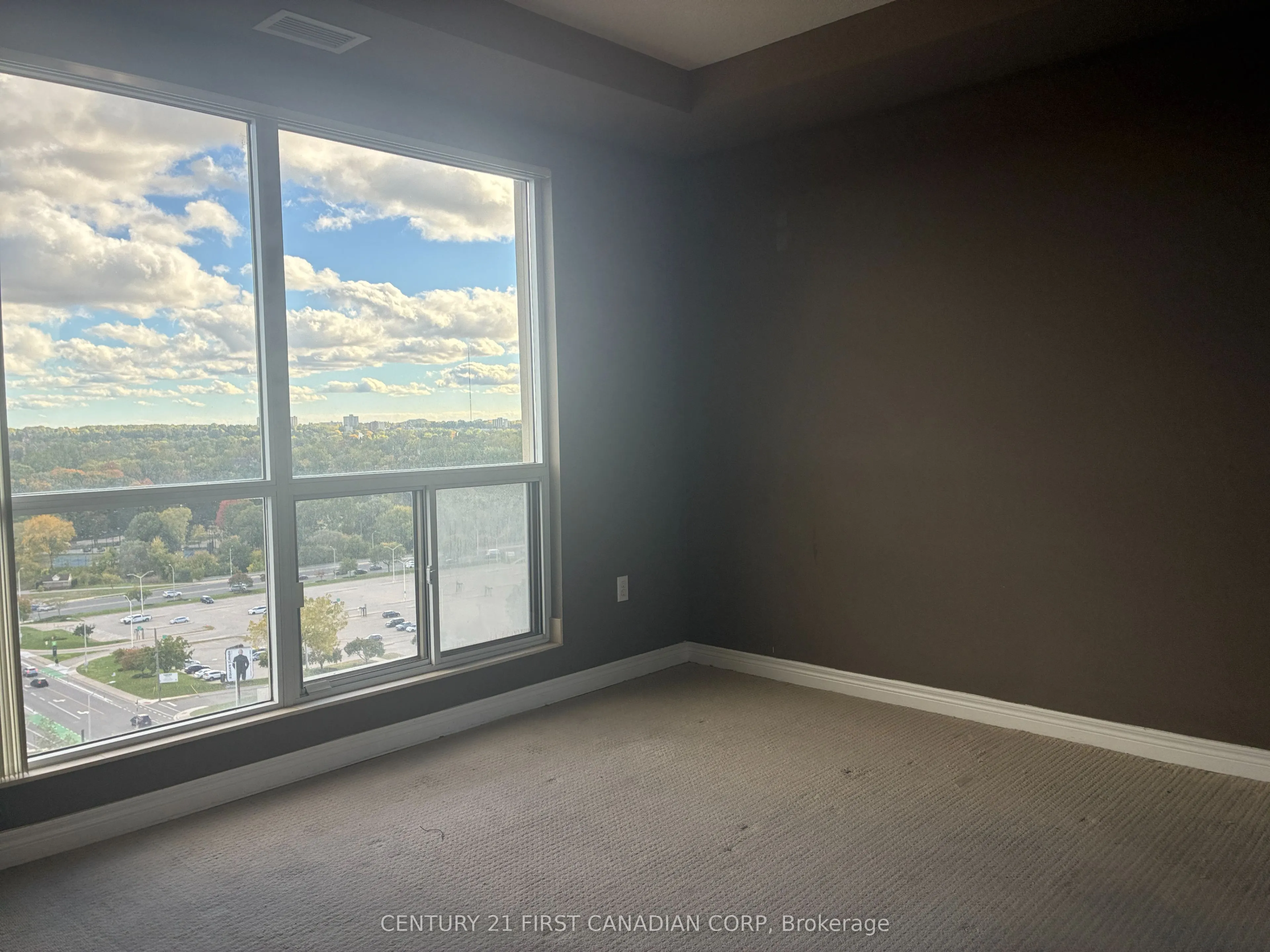 330 Ridout Street N #1506