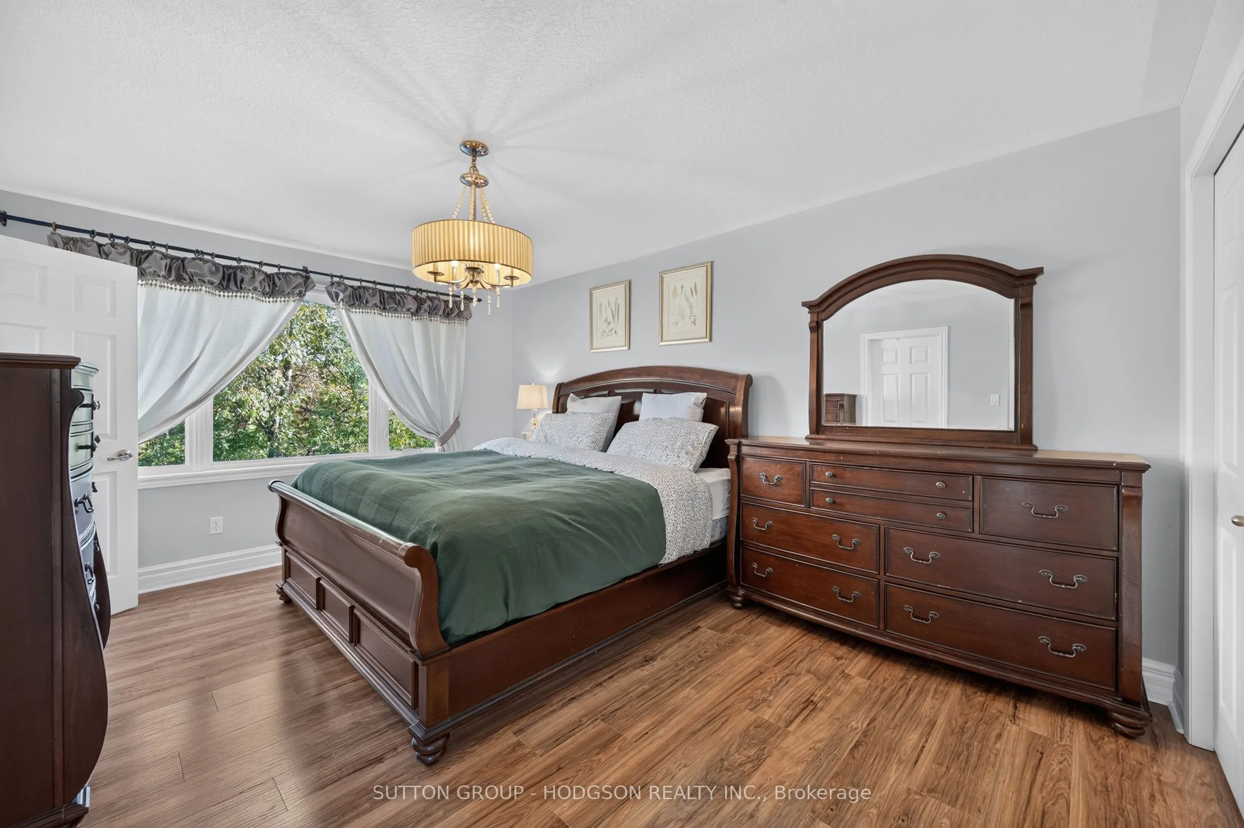 2615 Colonel Talbot Road #8