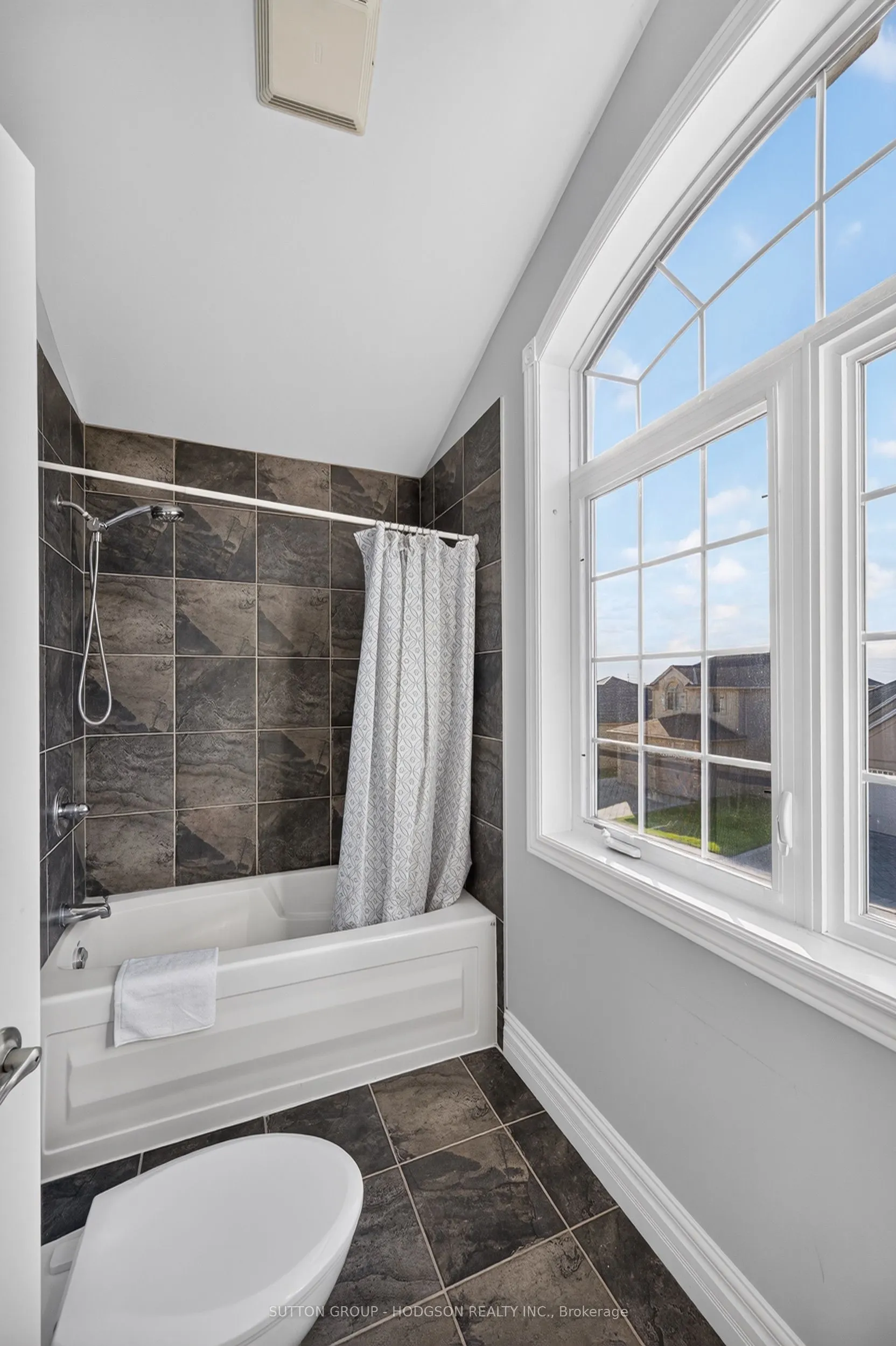 2615 Colonel Talbot Road #8