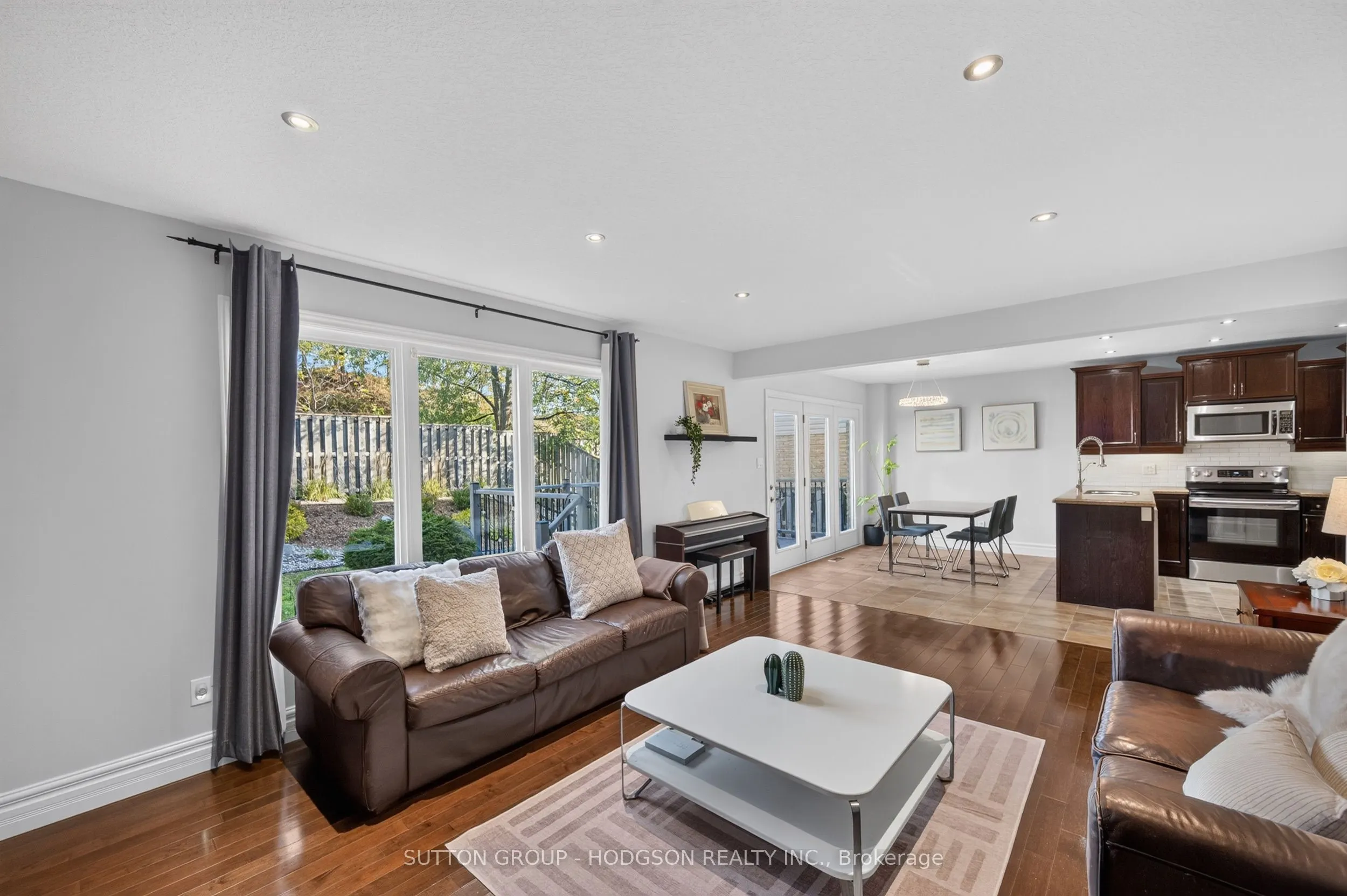 2615 Colonel Talbot Road #8
