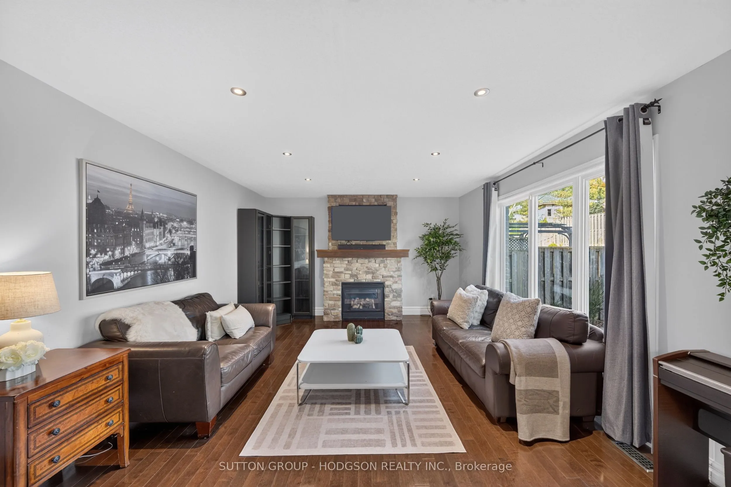 2615 Colonel Talbot Road #8