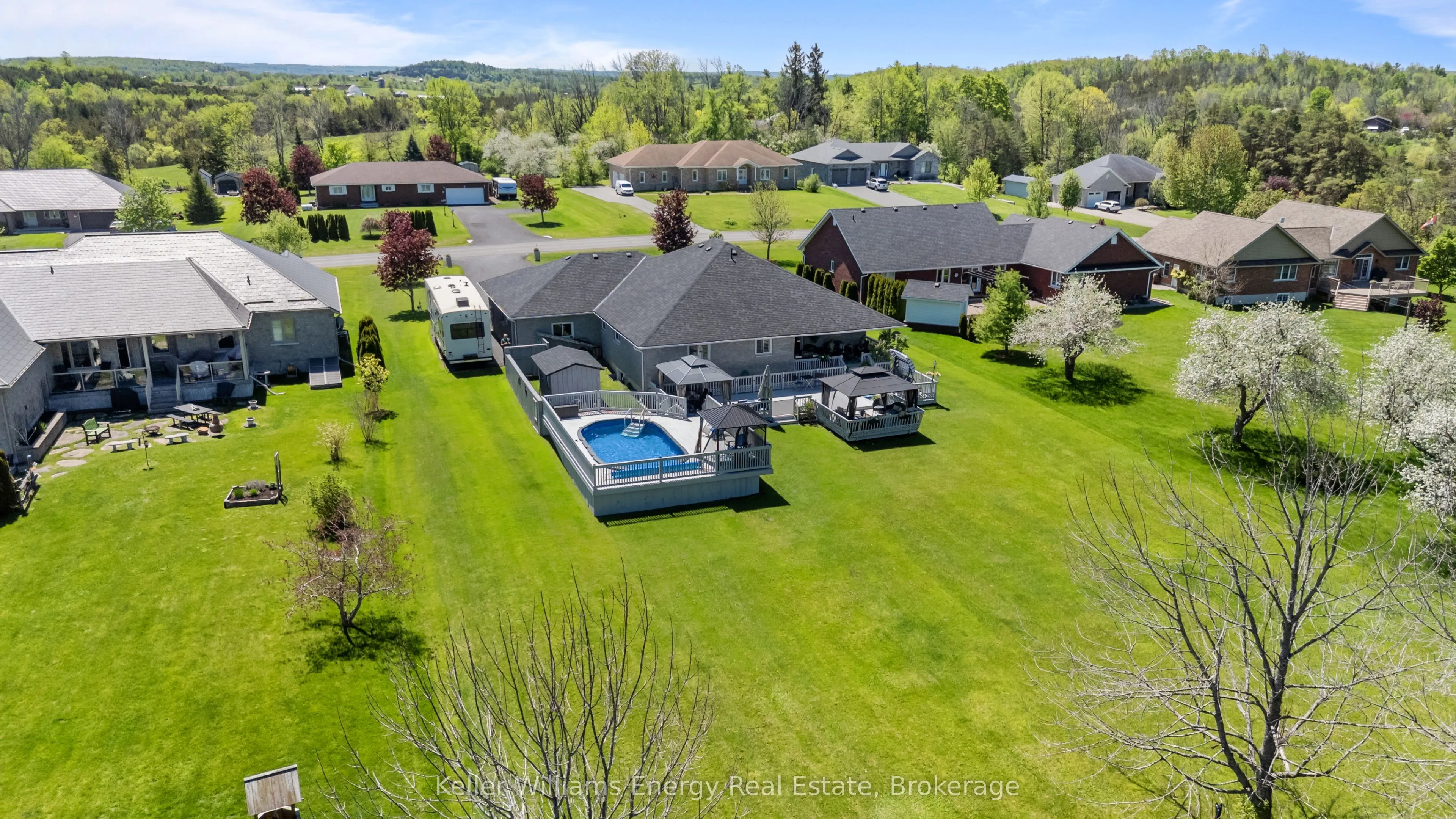 18 Applewood Drive