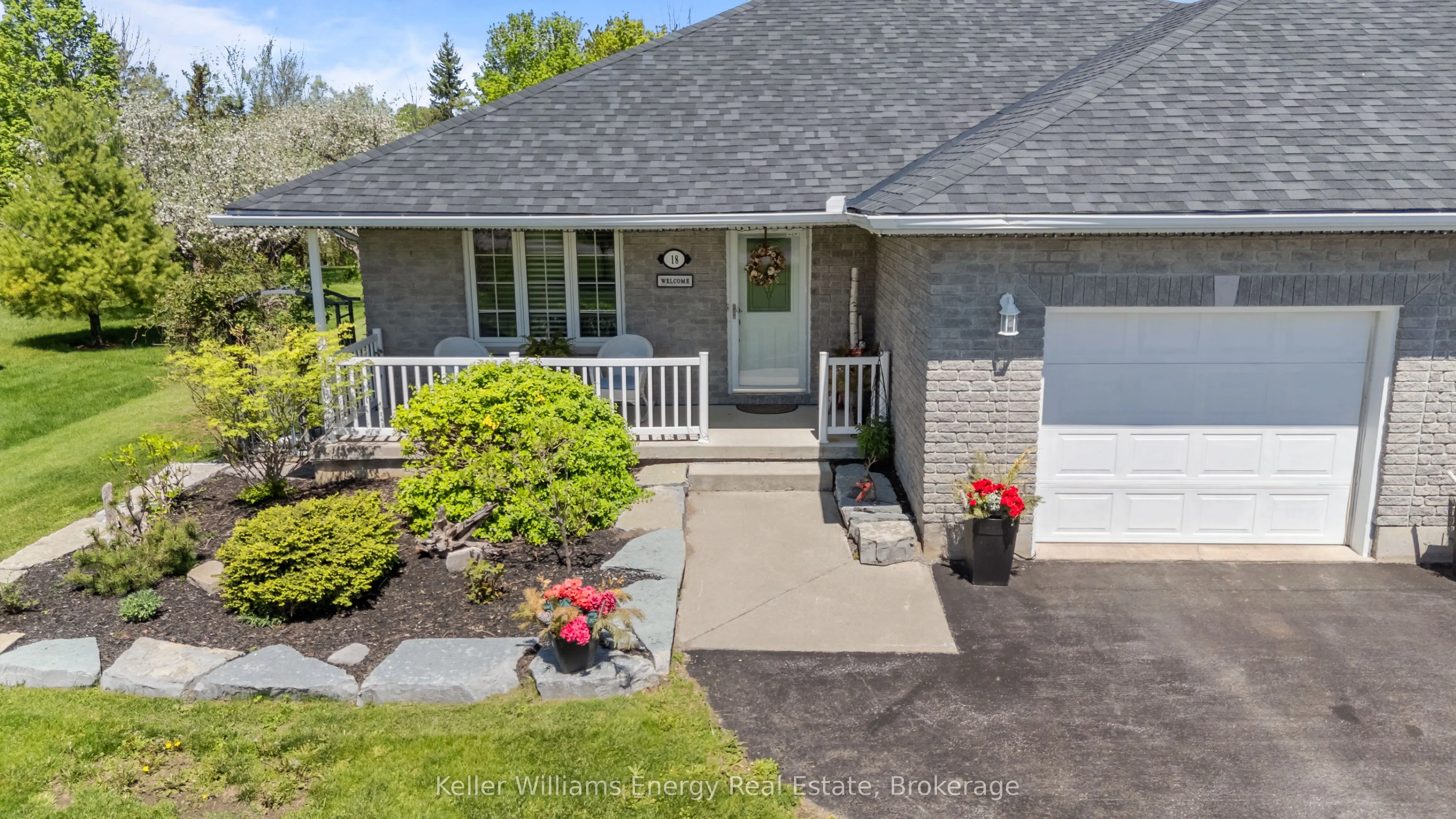 18 Applewood Drive