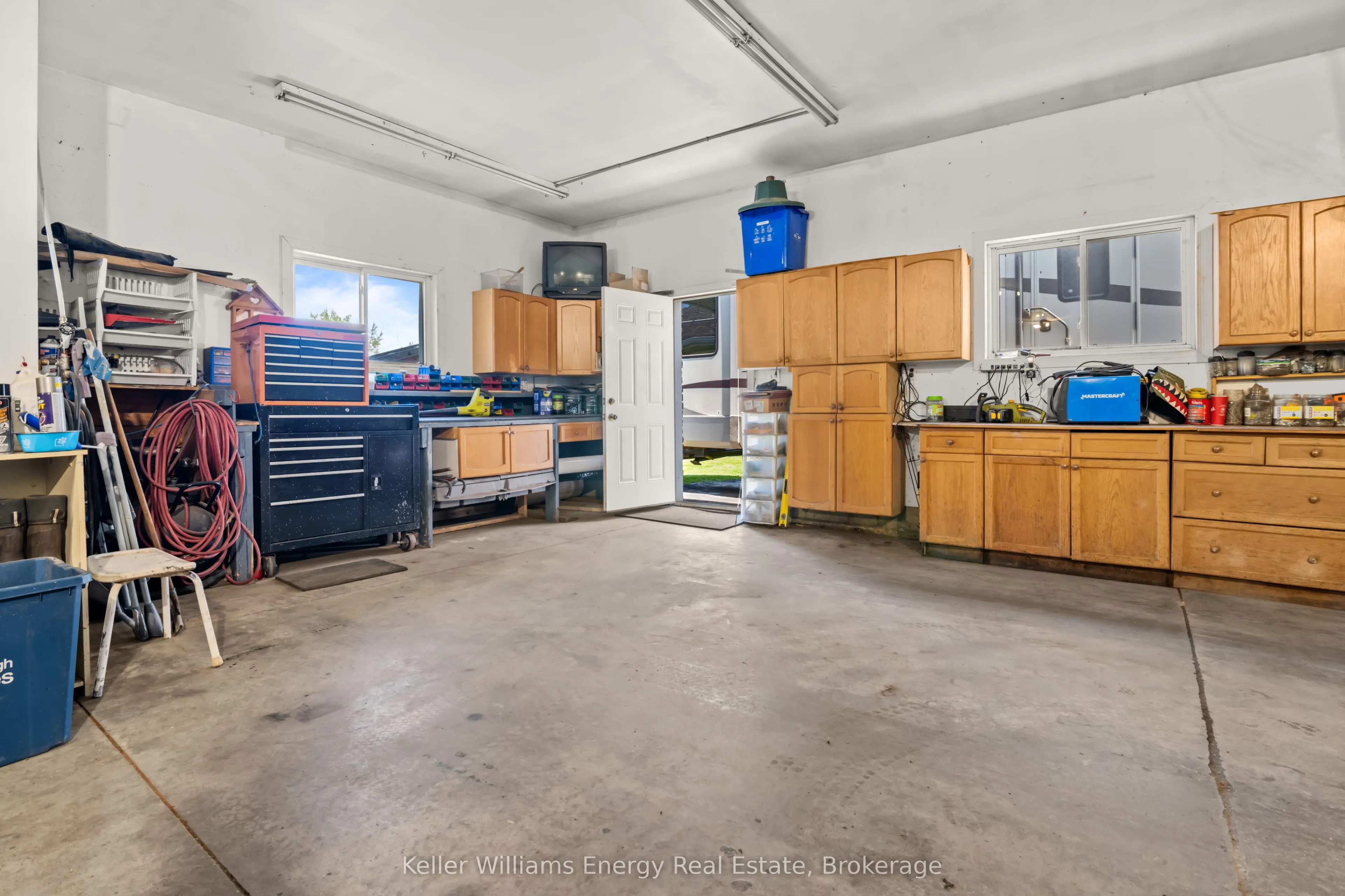 18 Applewood Drive