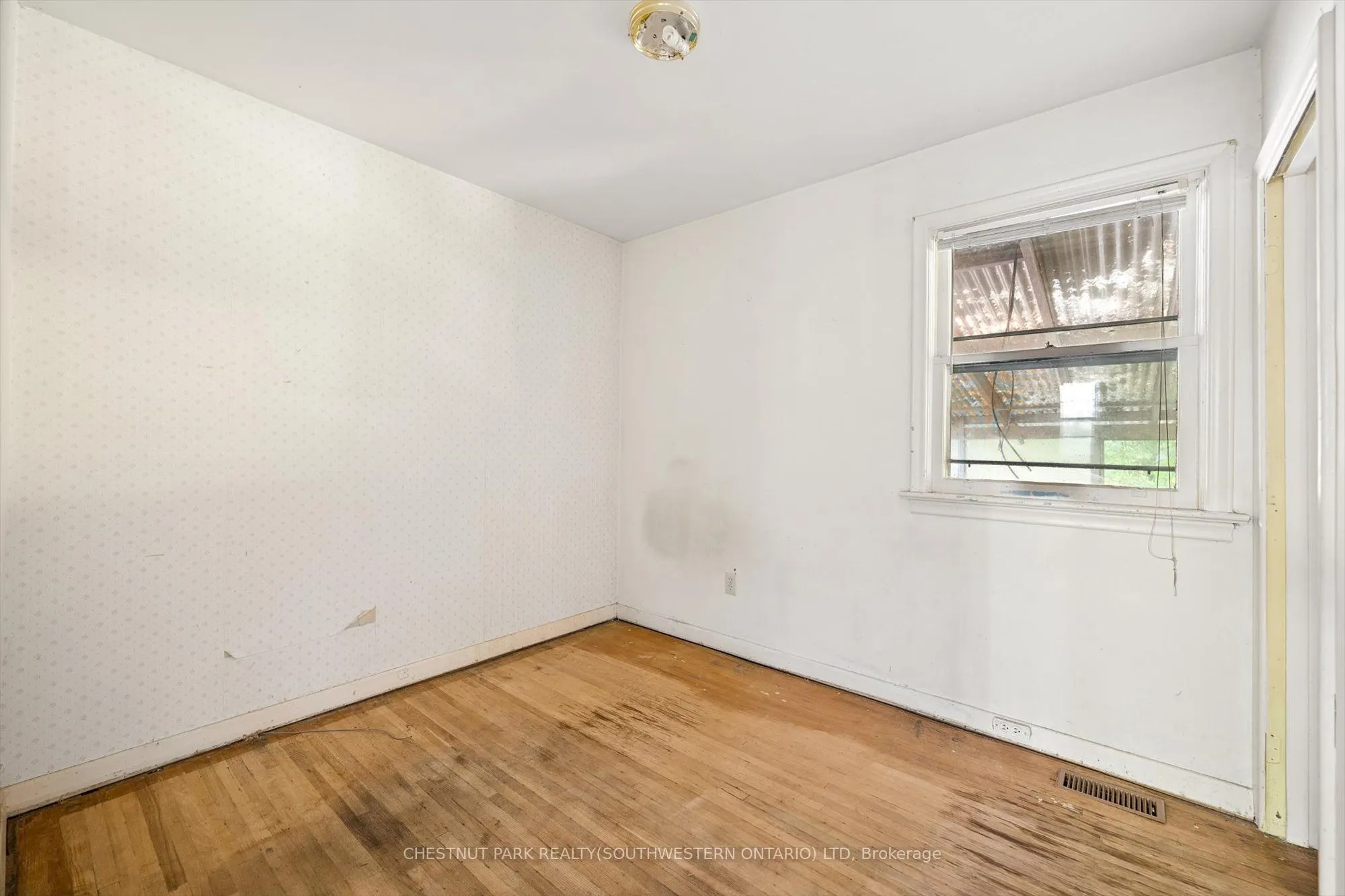 2 Lincoln Crescent