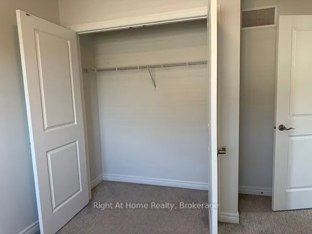 11 White Star Lane