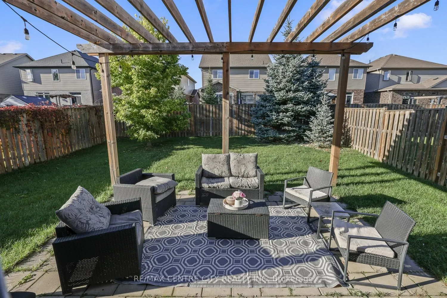 2296 Yellowbirch Way